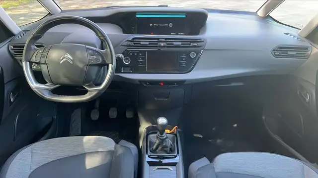 Citroen Grand C4 Picasso view 11
