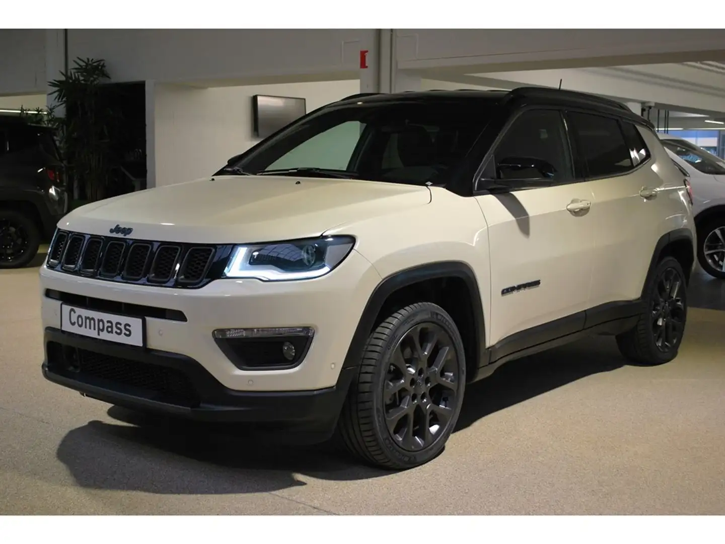 Jeep Compass S 4xe PHEV Aut. Turbo Blanc - 1