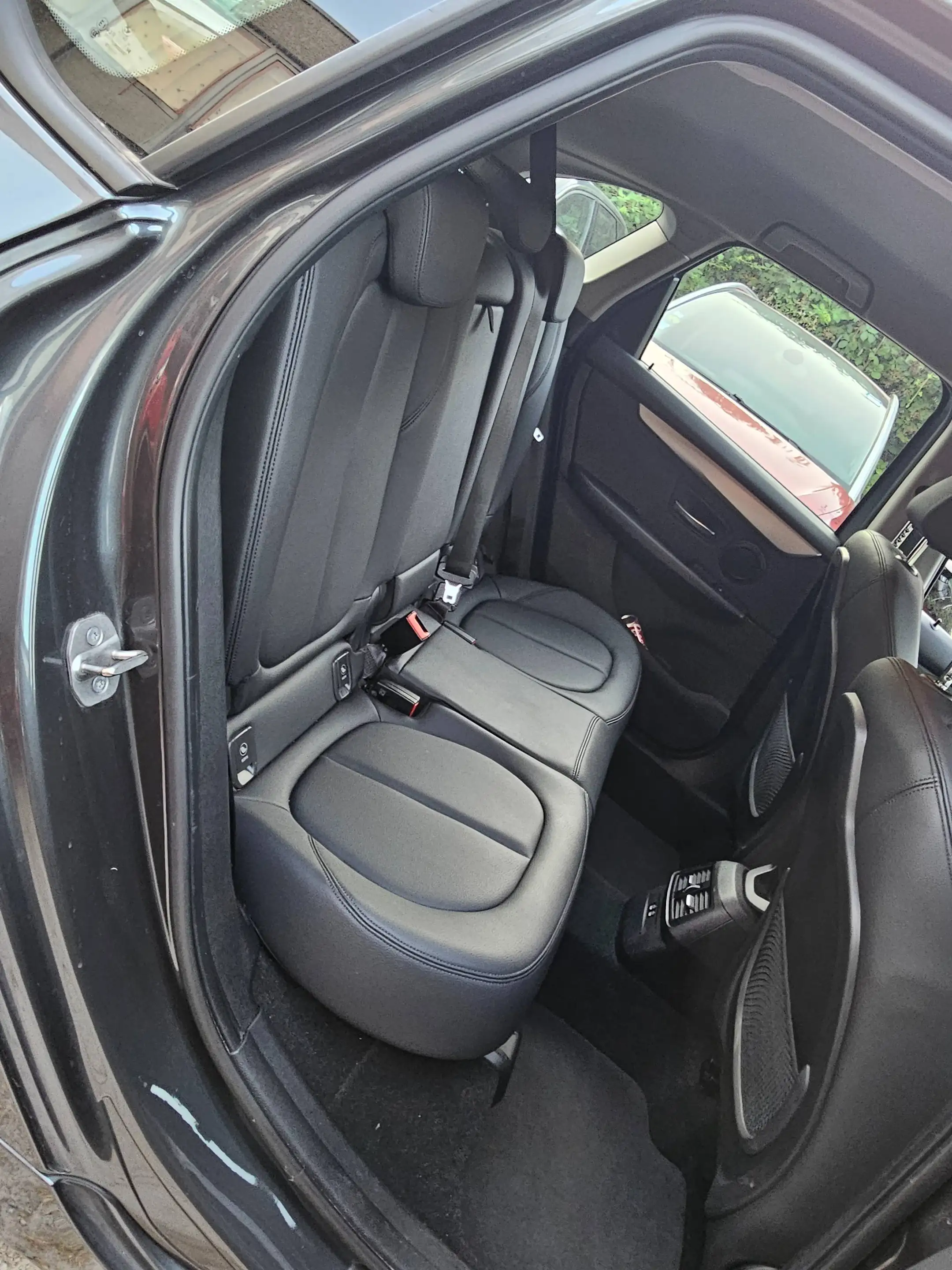 BMW 216 Active Tourer 216 d AdBlue (EU6AP) — photo 7