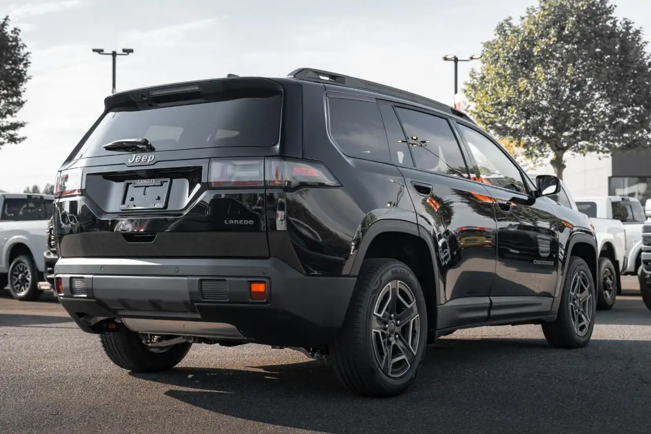 Jeep Cherokee снимка Jeep Cherokee