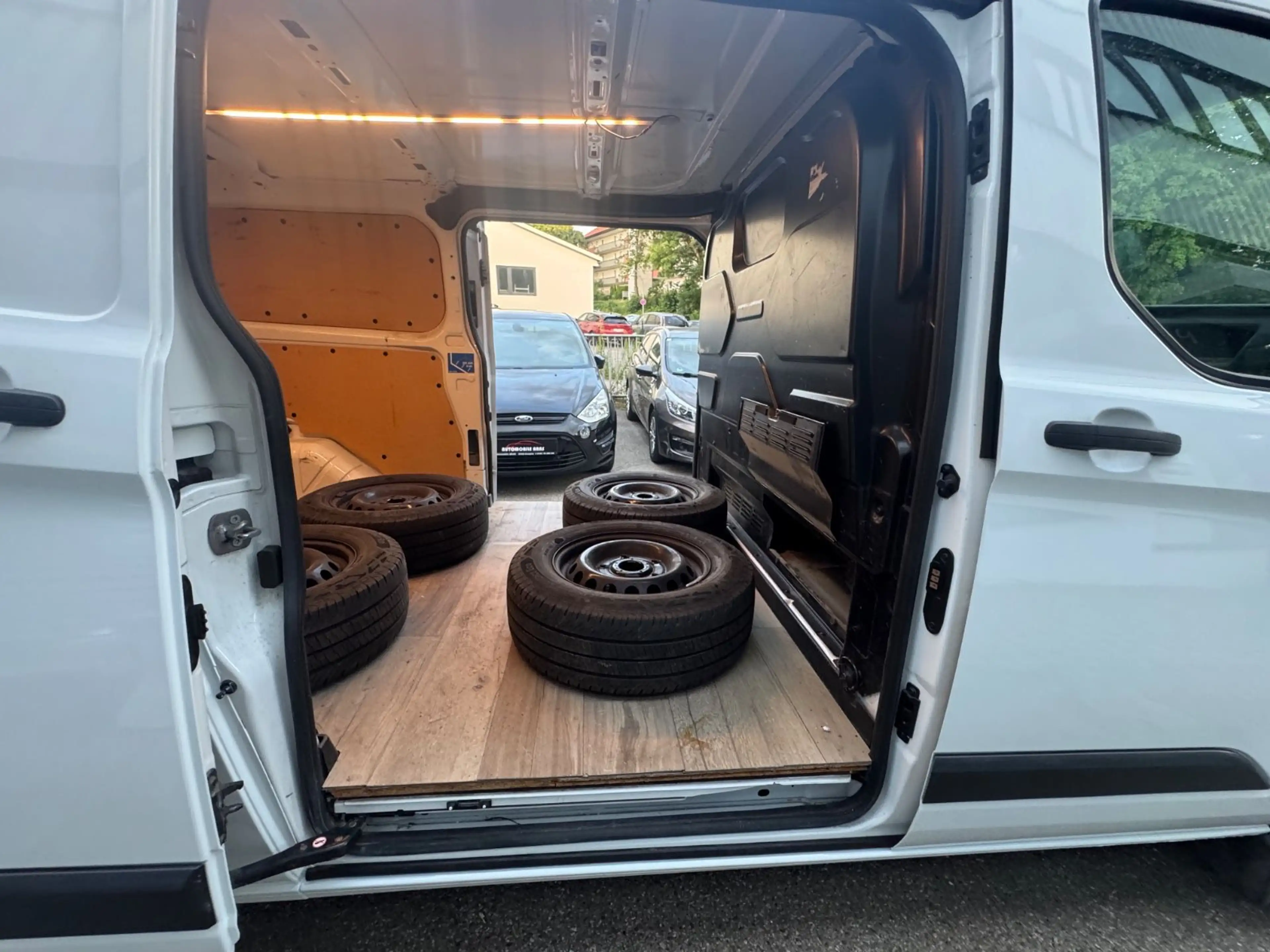 Ford Transit Custom Transit 2.0TDI Custom  340 L2 Trend Tüvneu 1hand — photo 20