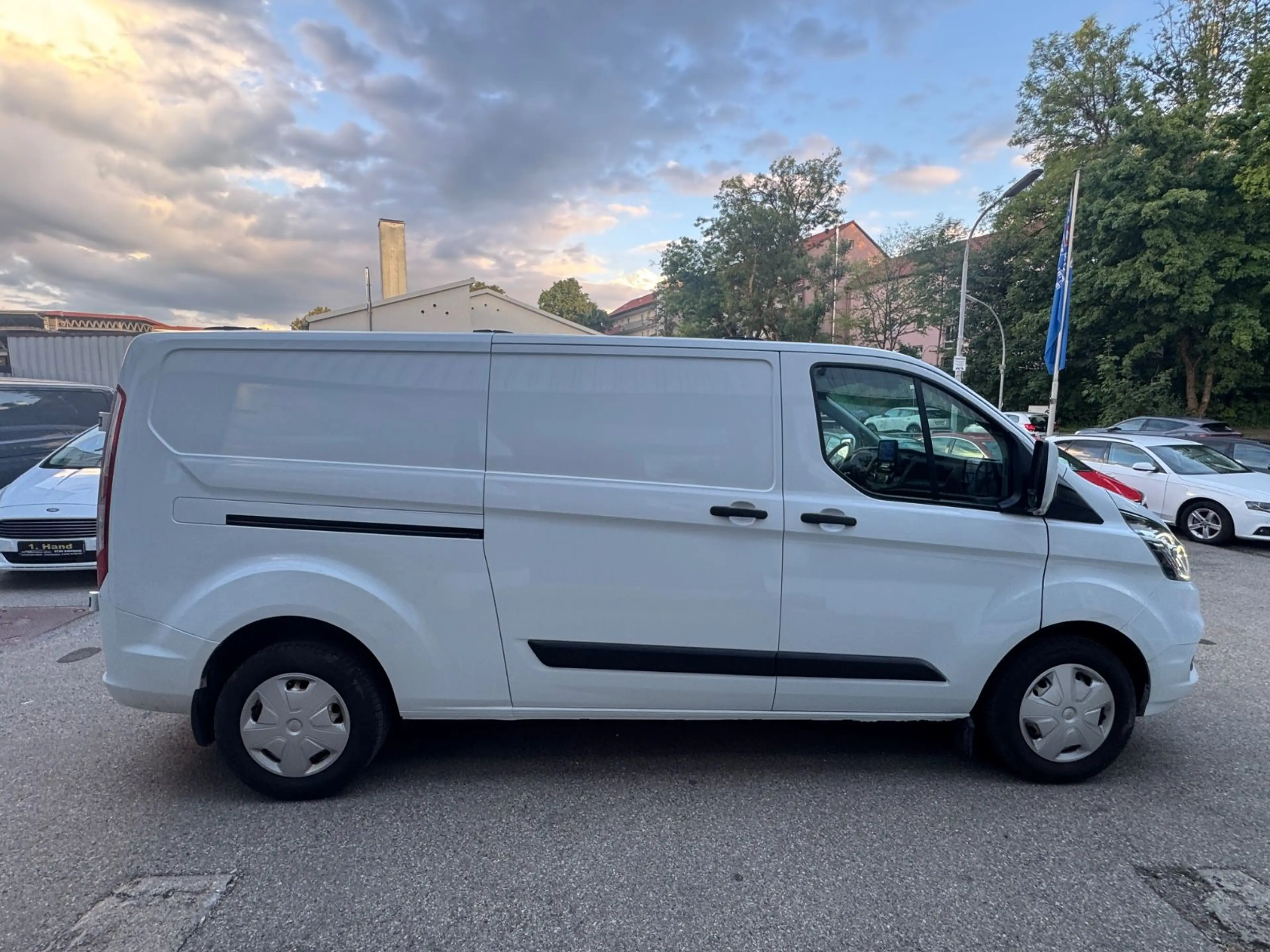 Ford Transit Custom Transit 2.0TDI Custom  340 L2 Trend Tüvneu 1hand — photo 4