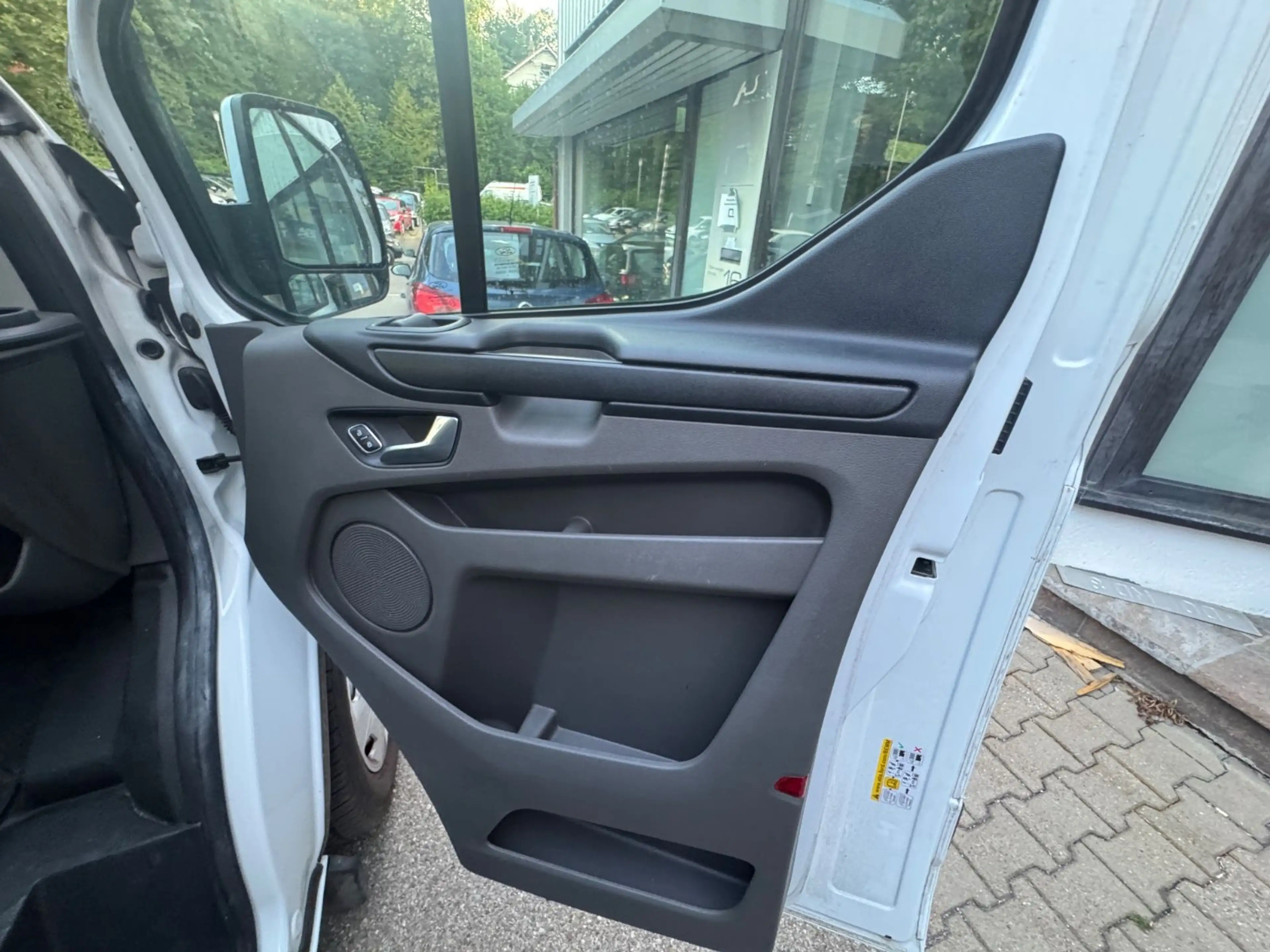 Ford Transit Custom Transit 2.0TDI Custom  340 L2 Trend Tüvneu 1hand — photo 24