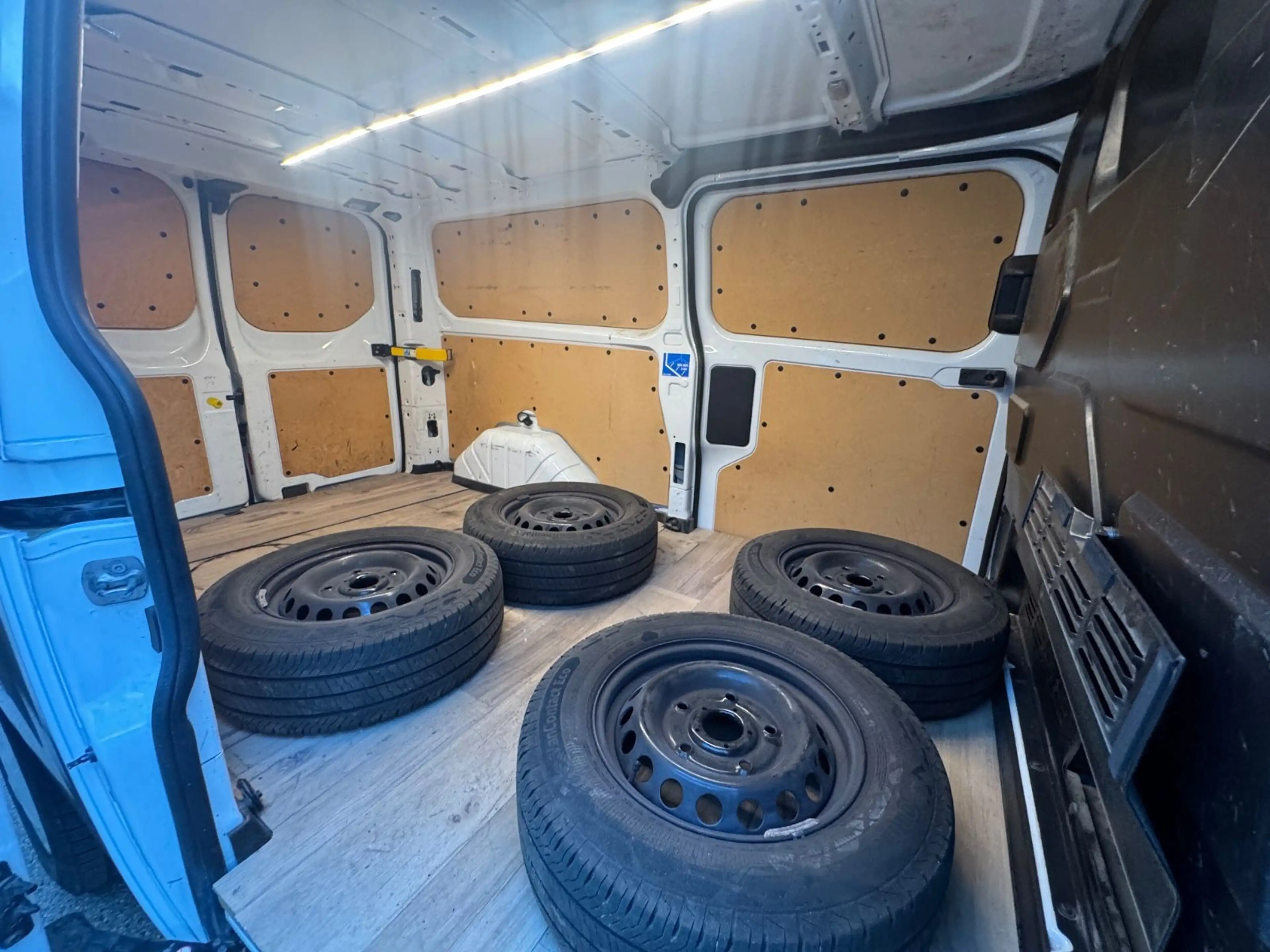 Ford Transit Custom Transit 2.0TDI Custom  340 L2 Trend Tüvneu 1hand — photo 18