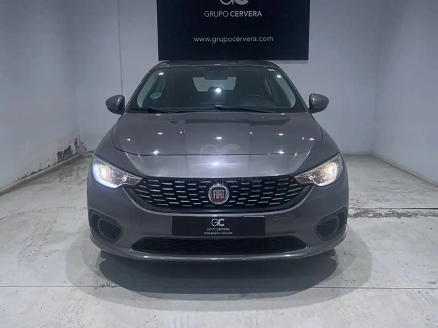 Fiat Tipo 1.3 Multijet II Easy Gris - 2