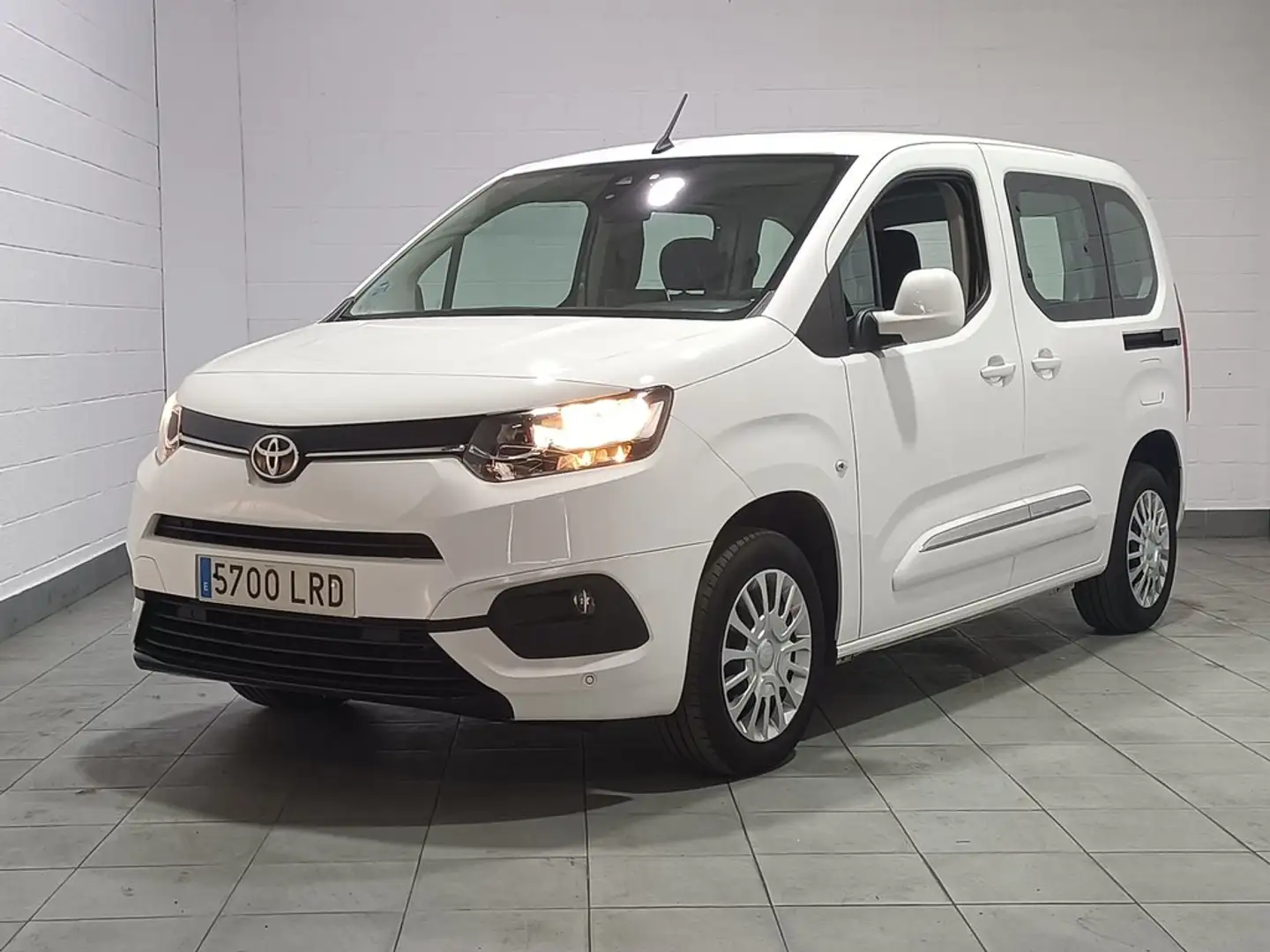 Toyota Proace City 1.5D 75kW (100CV) VX L1 Blanco - 1