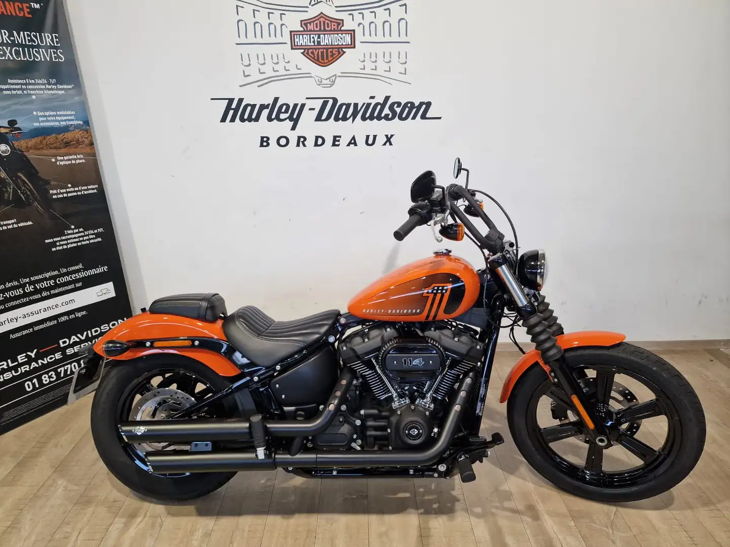 Harley-Davidson Street Bob Pomarańczowy - 1