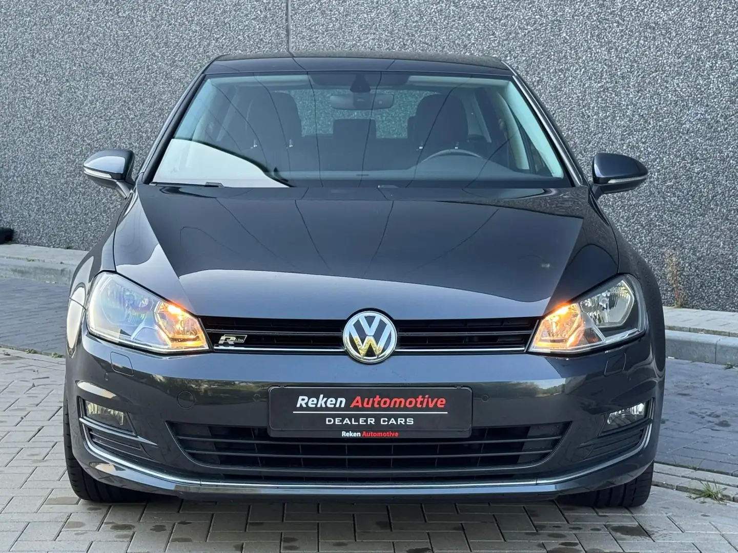 Volkswagen Golf 1.2 TSI Edition R line Automaat Navi Clima Cruise Gris - 2
