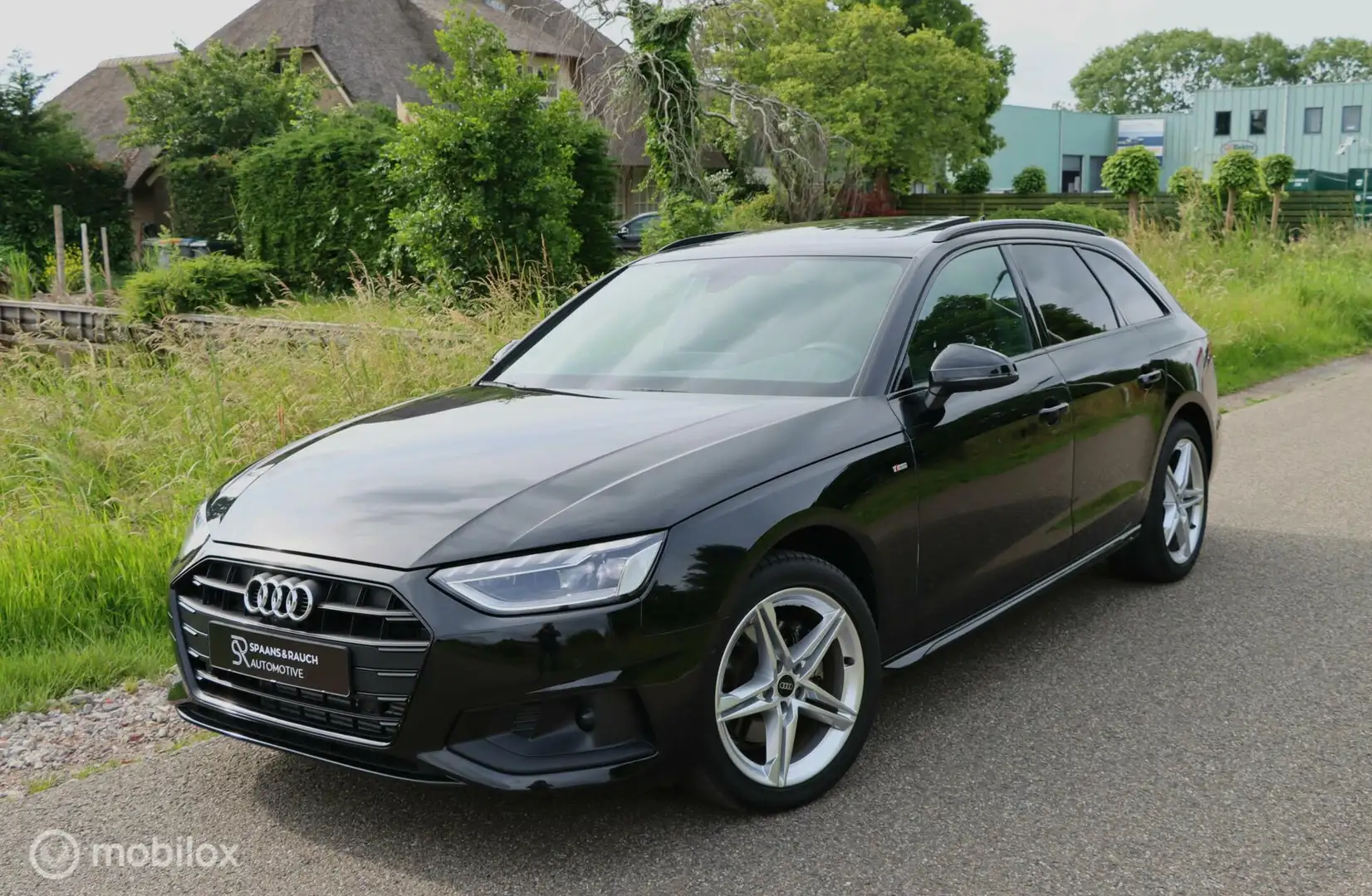 Audi A4 Avant 35 TFSI S-Line / Pano / 360 cam. / Virtual Zwart - 1