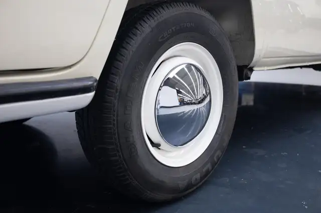 Volkswagen VW T2 view 28