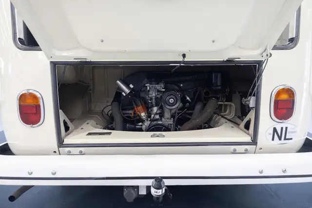 Volkswagen VW T2 view 27