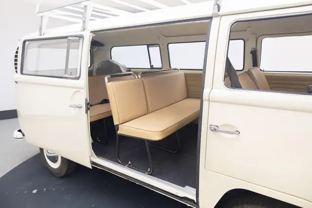 Volkswagen VW T2 view 21