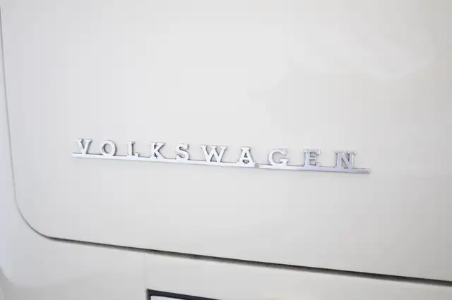 Volkswagen VW T2 view 3