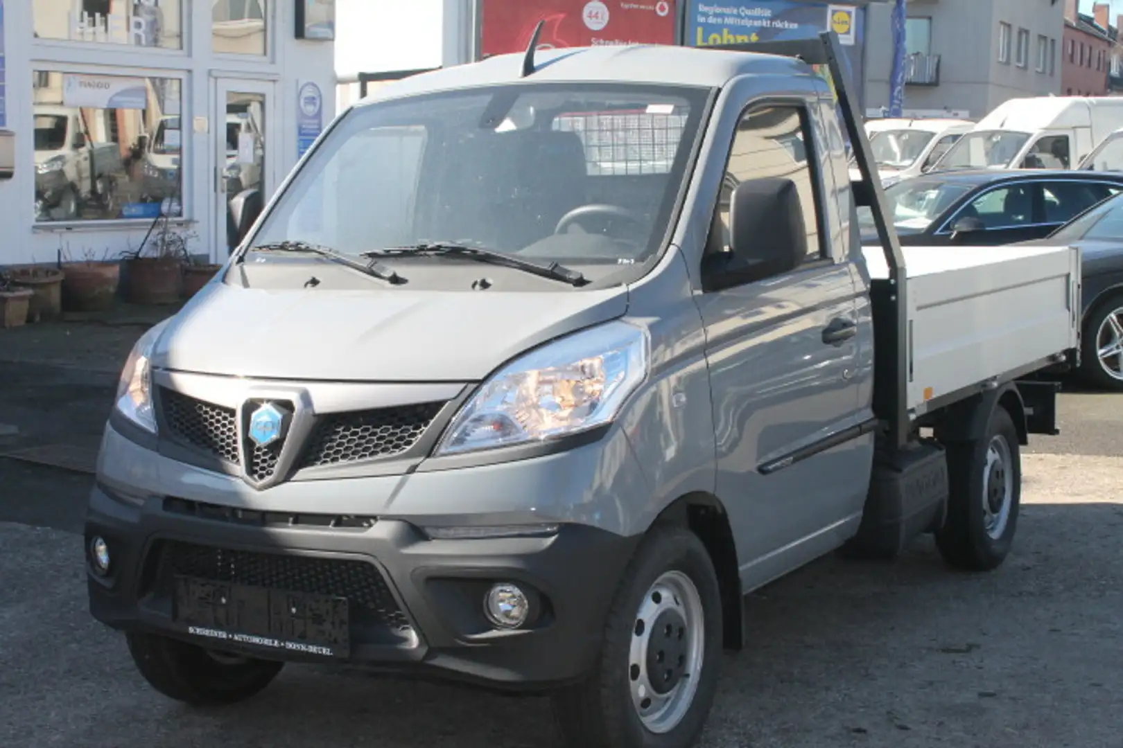 Piaggio Porter NP6 Kipper 220 TOP Klima 2025 Gris - 1