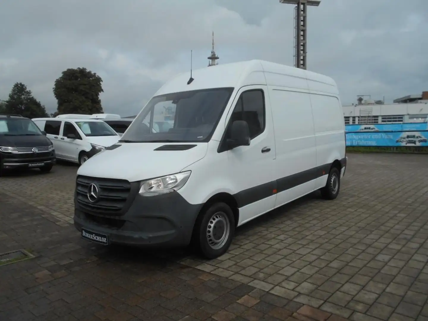 Mercedes-Benz Sprinter 314 CDI KA Mittel HD Distronic Klima 2-Sitze 270° Weiß - 1