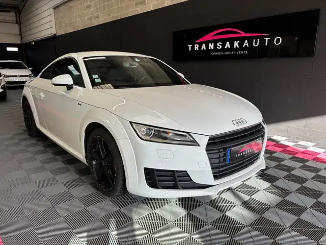 Audi Coupe TT Coupé 1.8 TFSI 180 S line