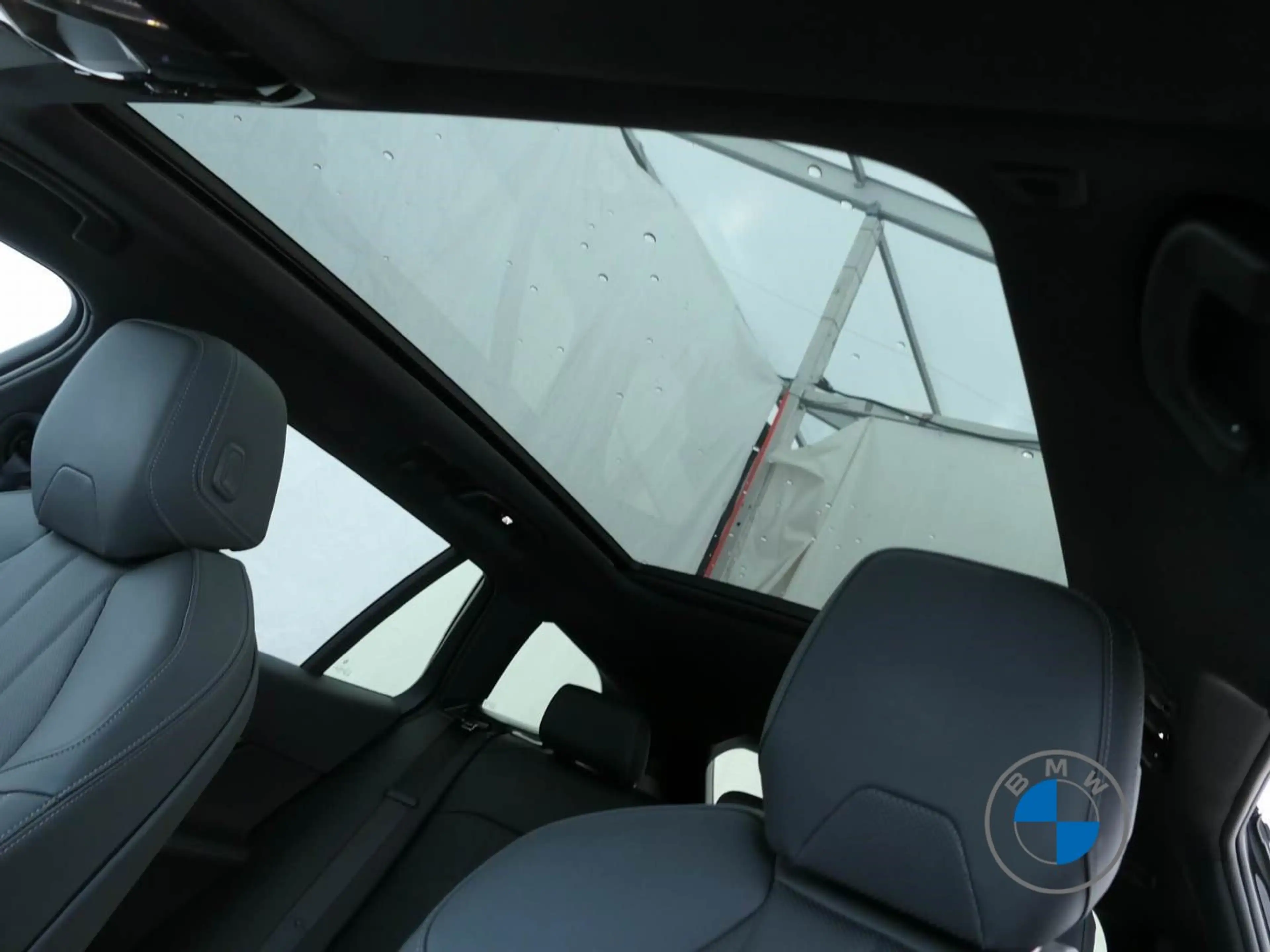 BMW 520 d xDrive xDrive M Sport 20" AHK Sitzbelüft. H/K — photo 8