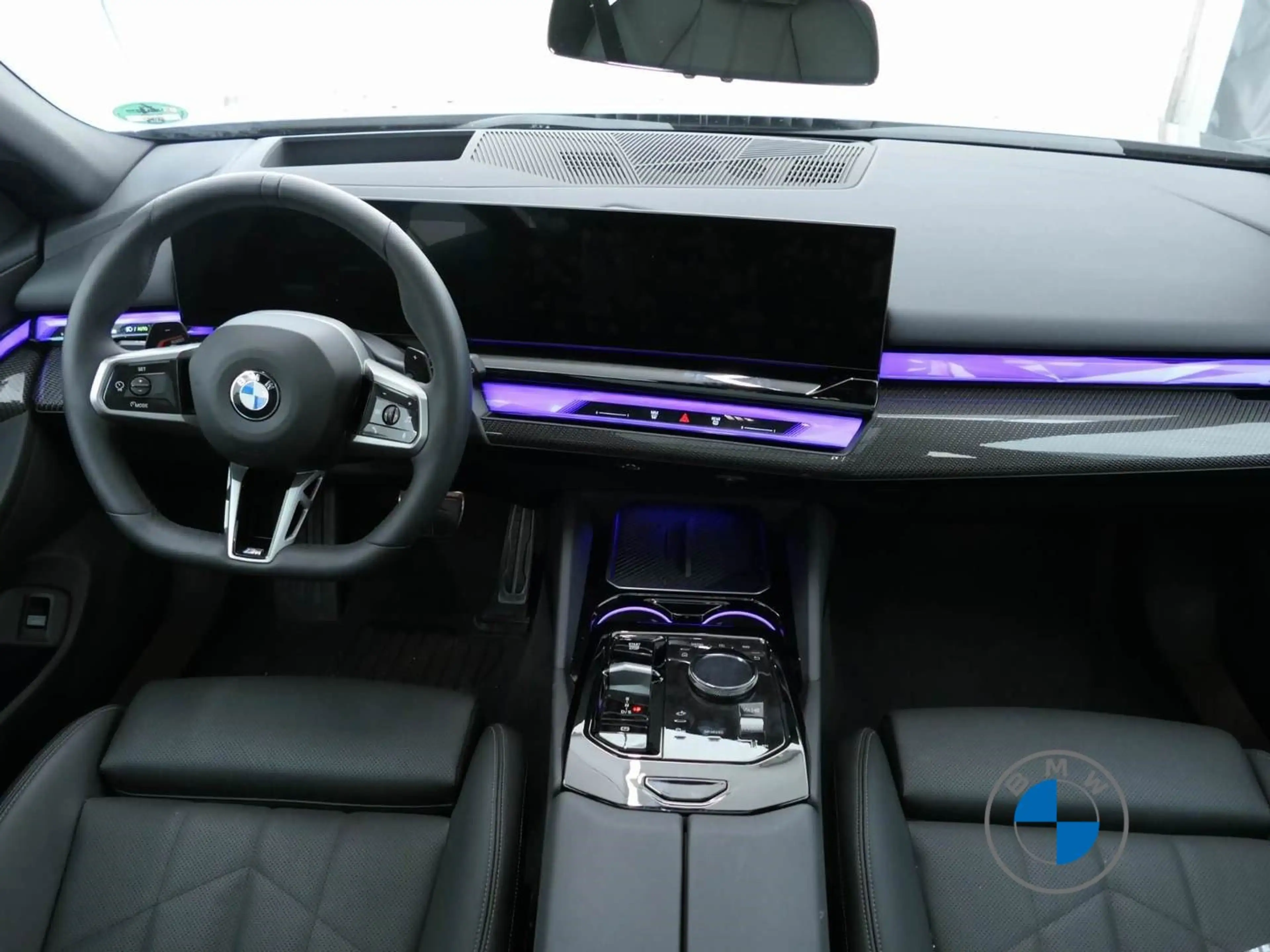 BMW 520 d xDrive xDrive M Sport 20" AHK Sitzbelüft. H/K — photo 7