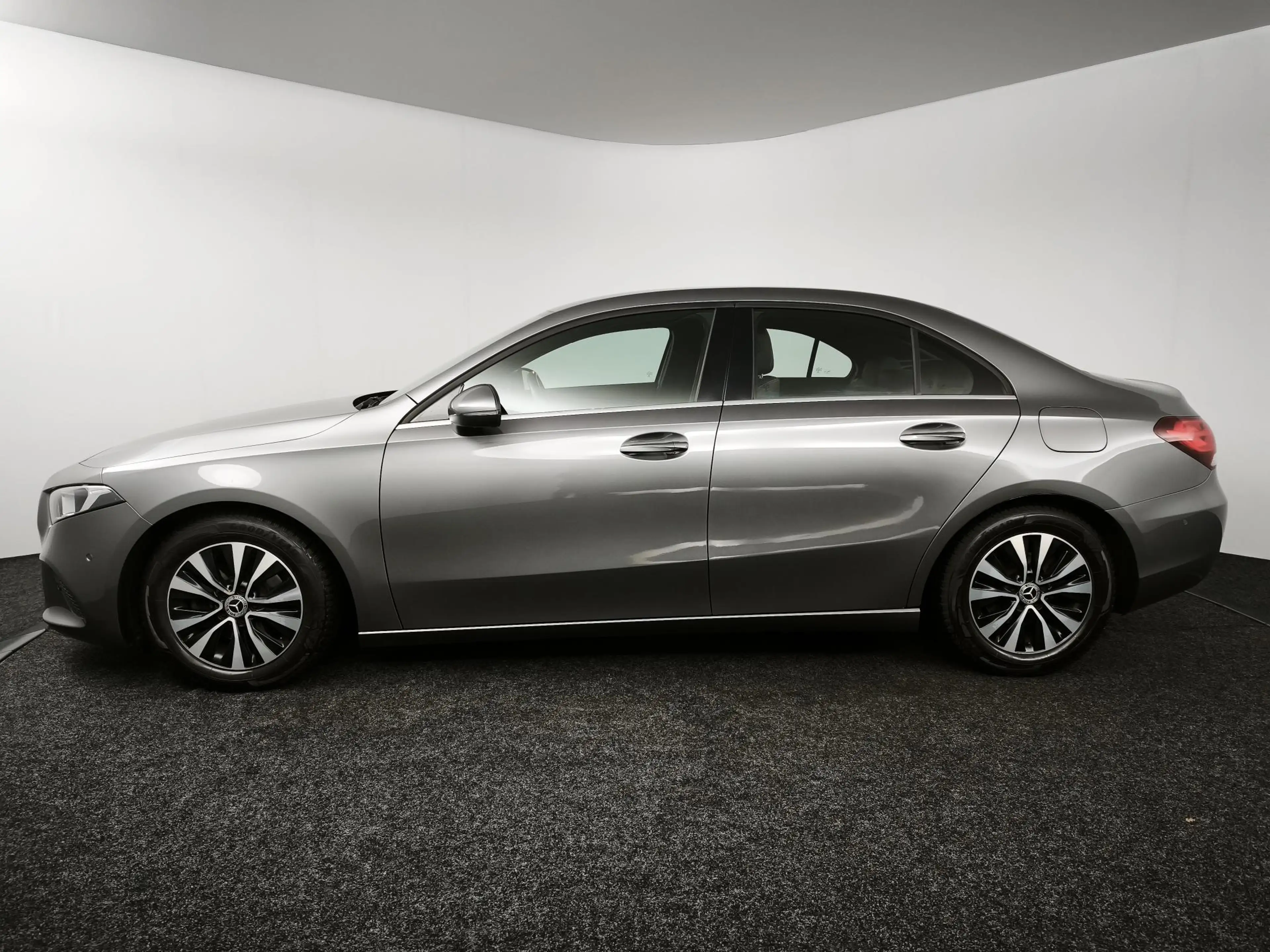 Mercedes-Benz A 180 Business Solution | Carplay | Cruise control — photo 15