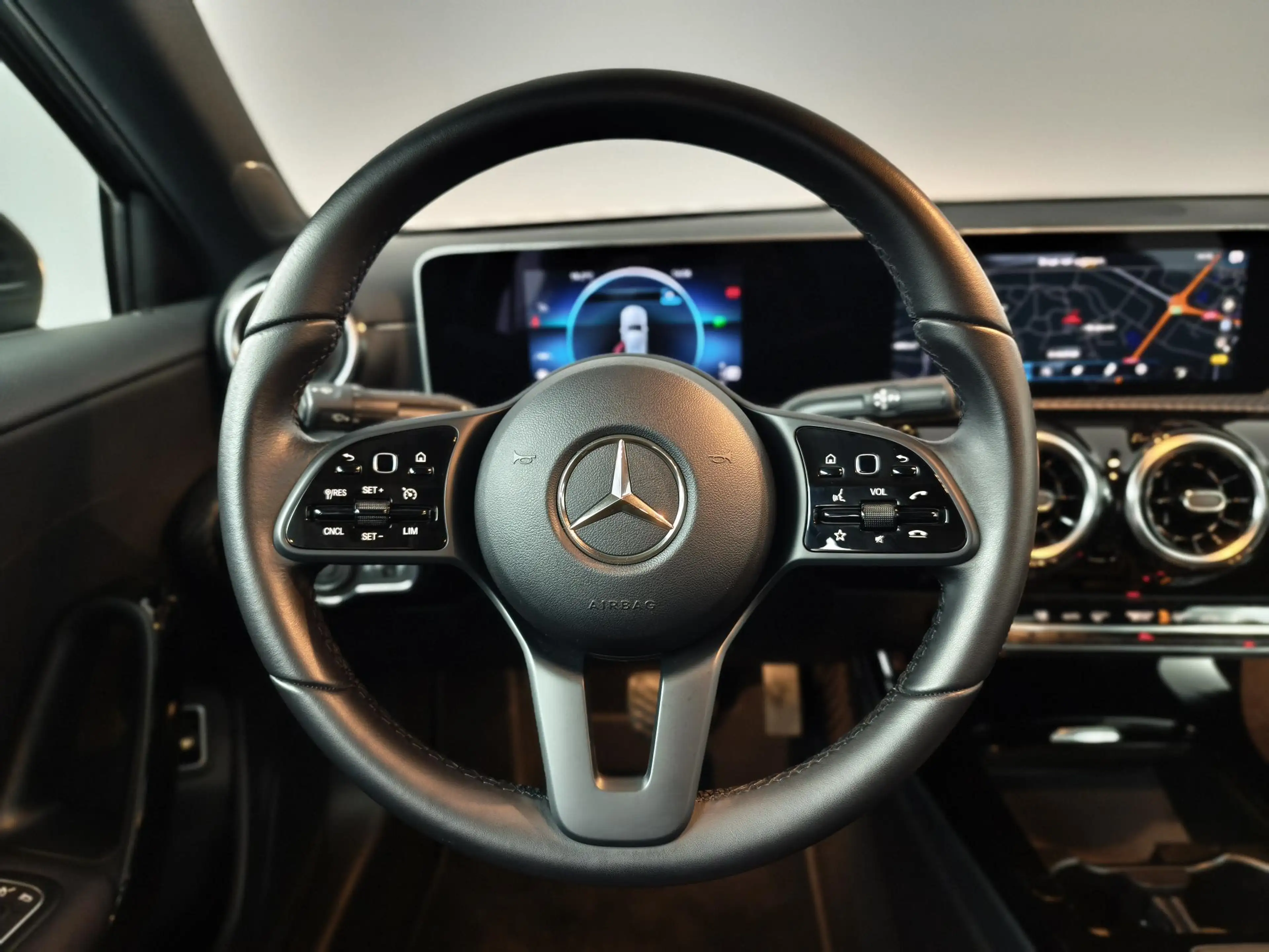 Mercedes-Benz A 180 Business Solution | Carplay | Cruise control — photo 20