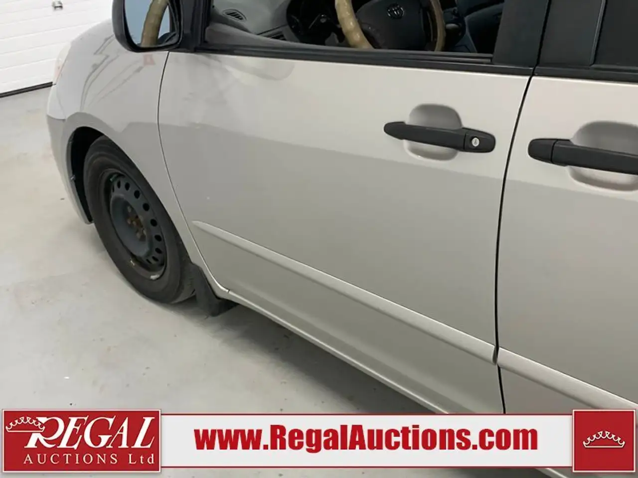 Toyota Sienna снимка Toyota Sienna