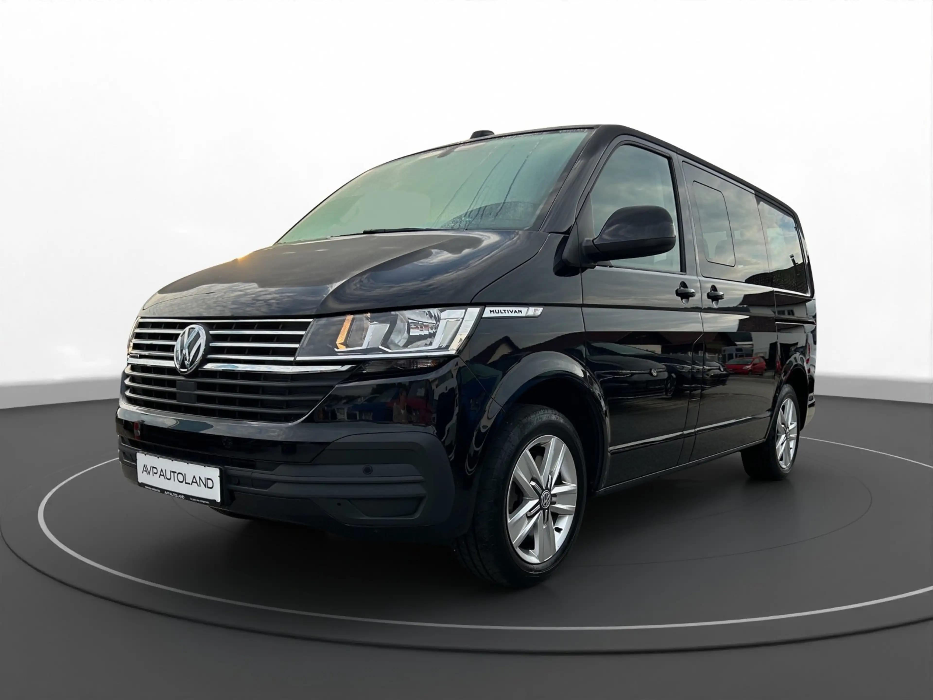 Volkswagen T6.1 Transporter Multivan 4MOTION COMFORTLINE — photo 2