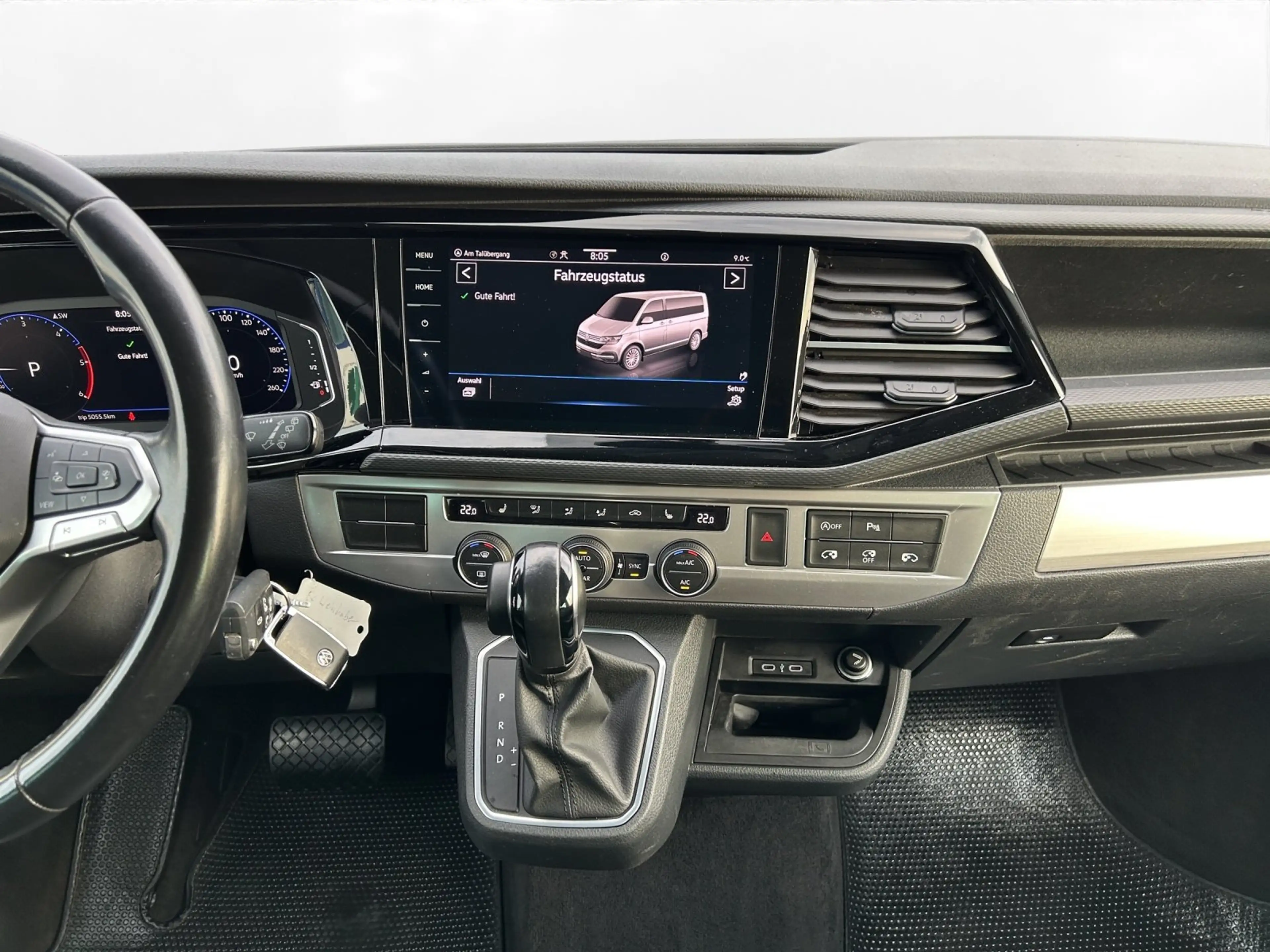 Volkswagen T6.1 Transporter Multivan 4MOTION COMFORTLINE — photo 13