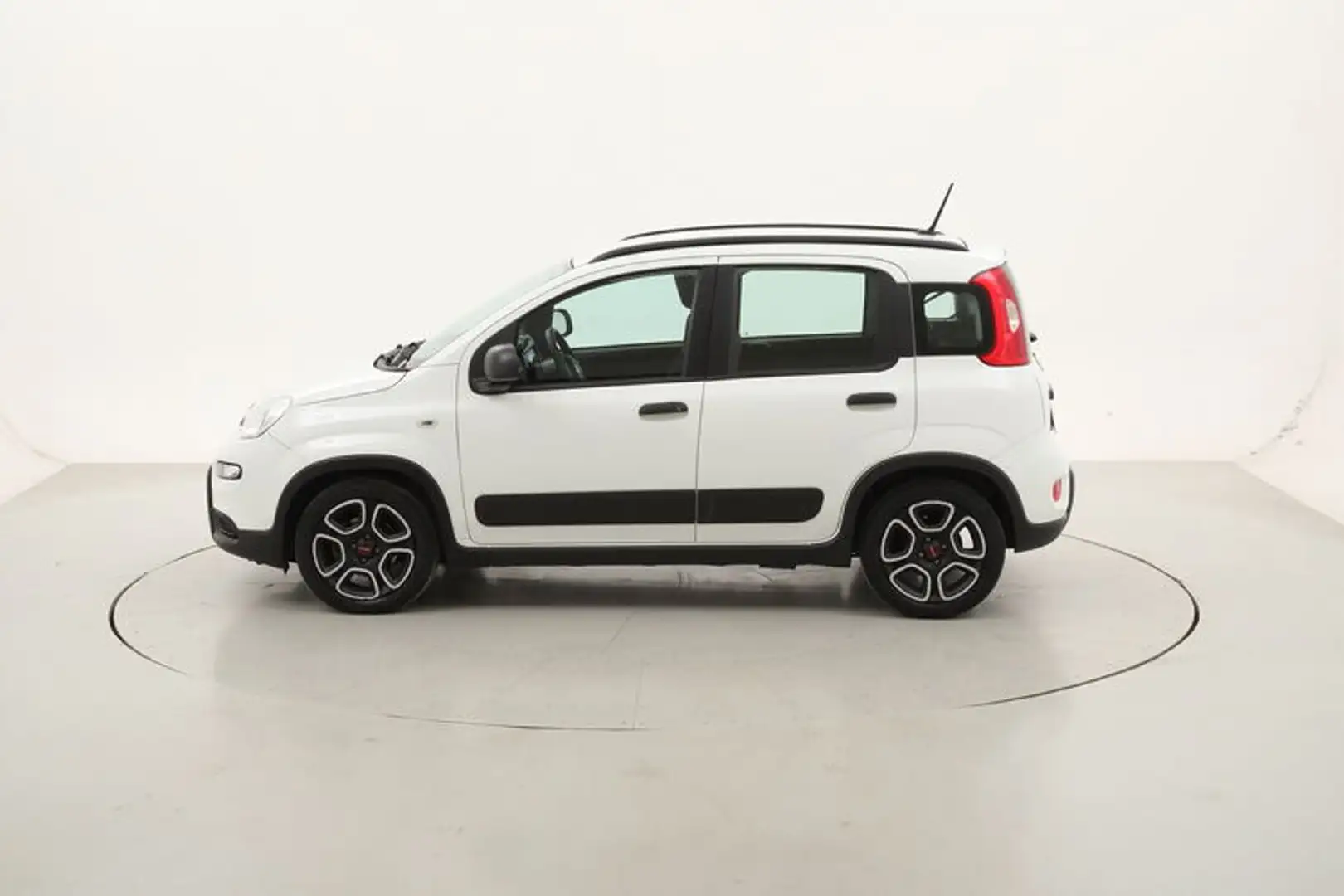 Fiat Panda Hybrid City Life 1.0 Mild Hybrid 70CV Bianco - 2