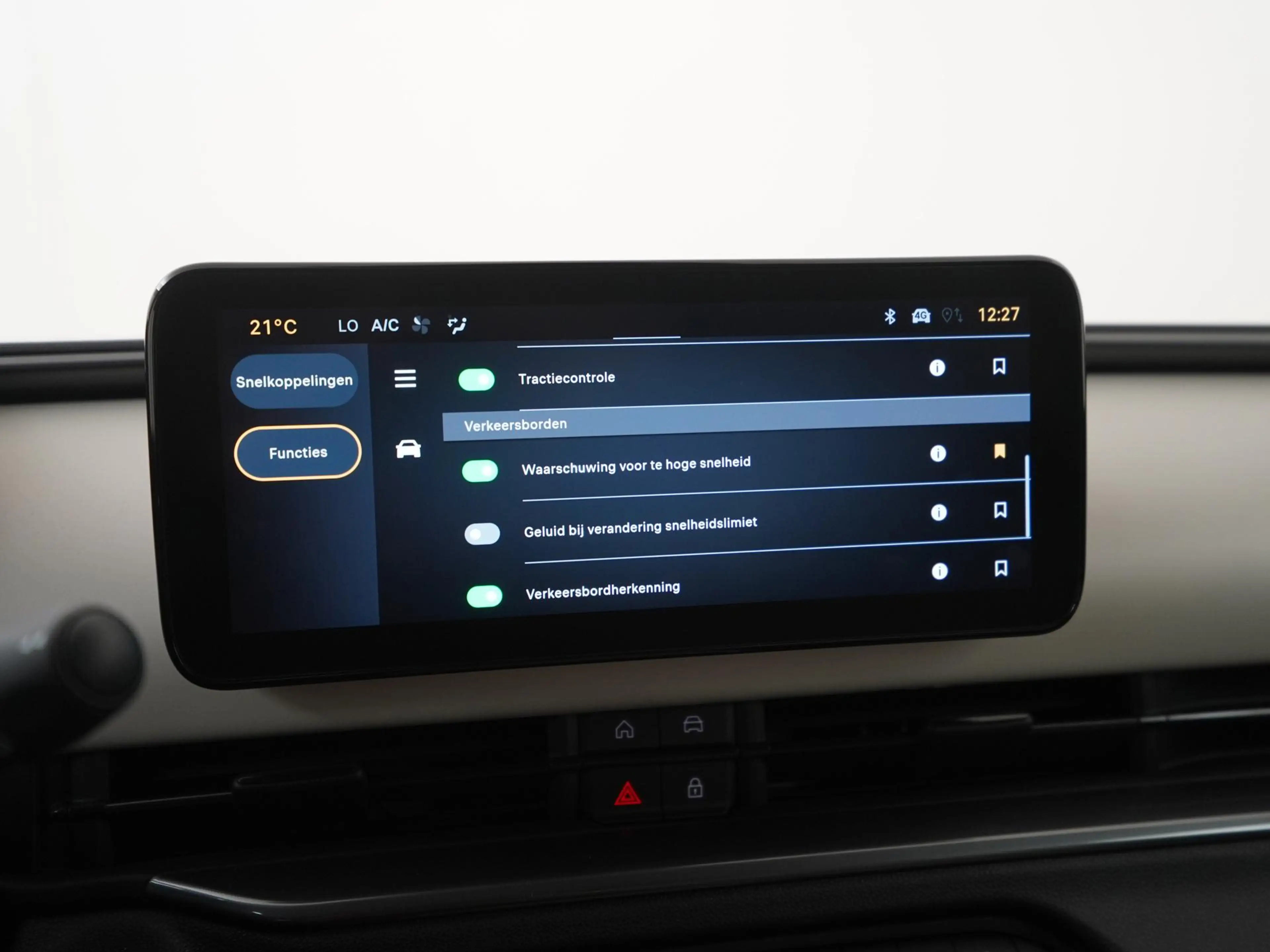 Fiat 600e La Prima 54 kWh | Stoelverwarming | Camera | ACC | — photo 24
