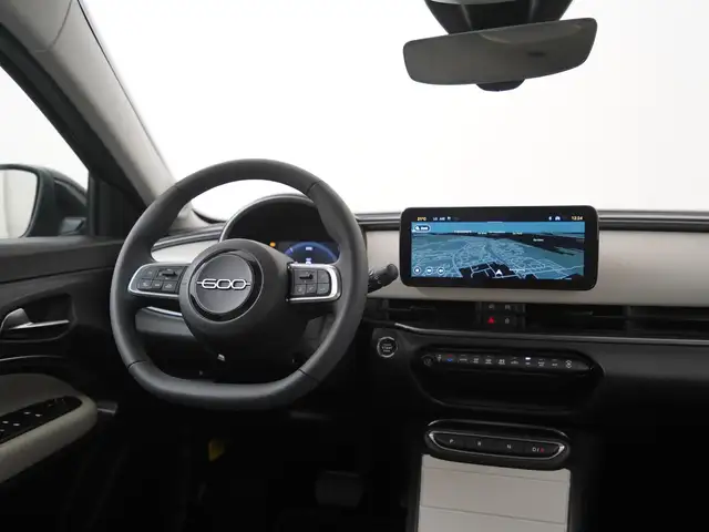 Fiat 600e view 6