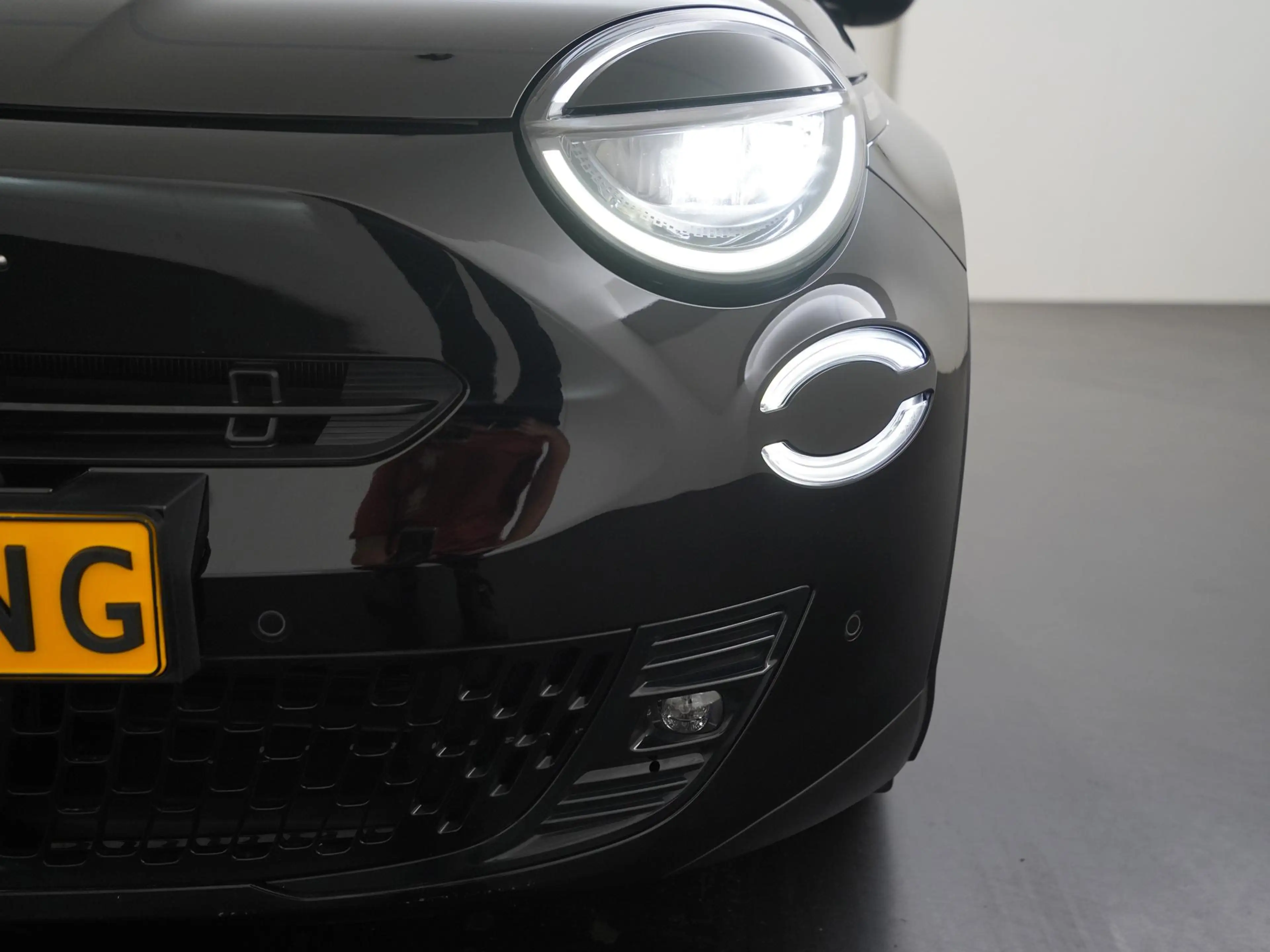 Fiat 600e La Prima 54 kWh | Stoelverwarming | Camera | ACC | — photo 27