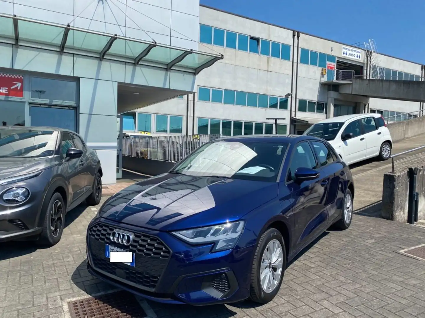 Audi A3 SPB 40 TFSI e S tronic Business Advanced plug in Blu/Azzurro - 1