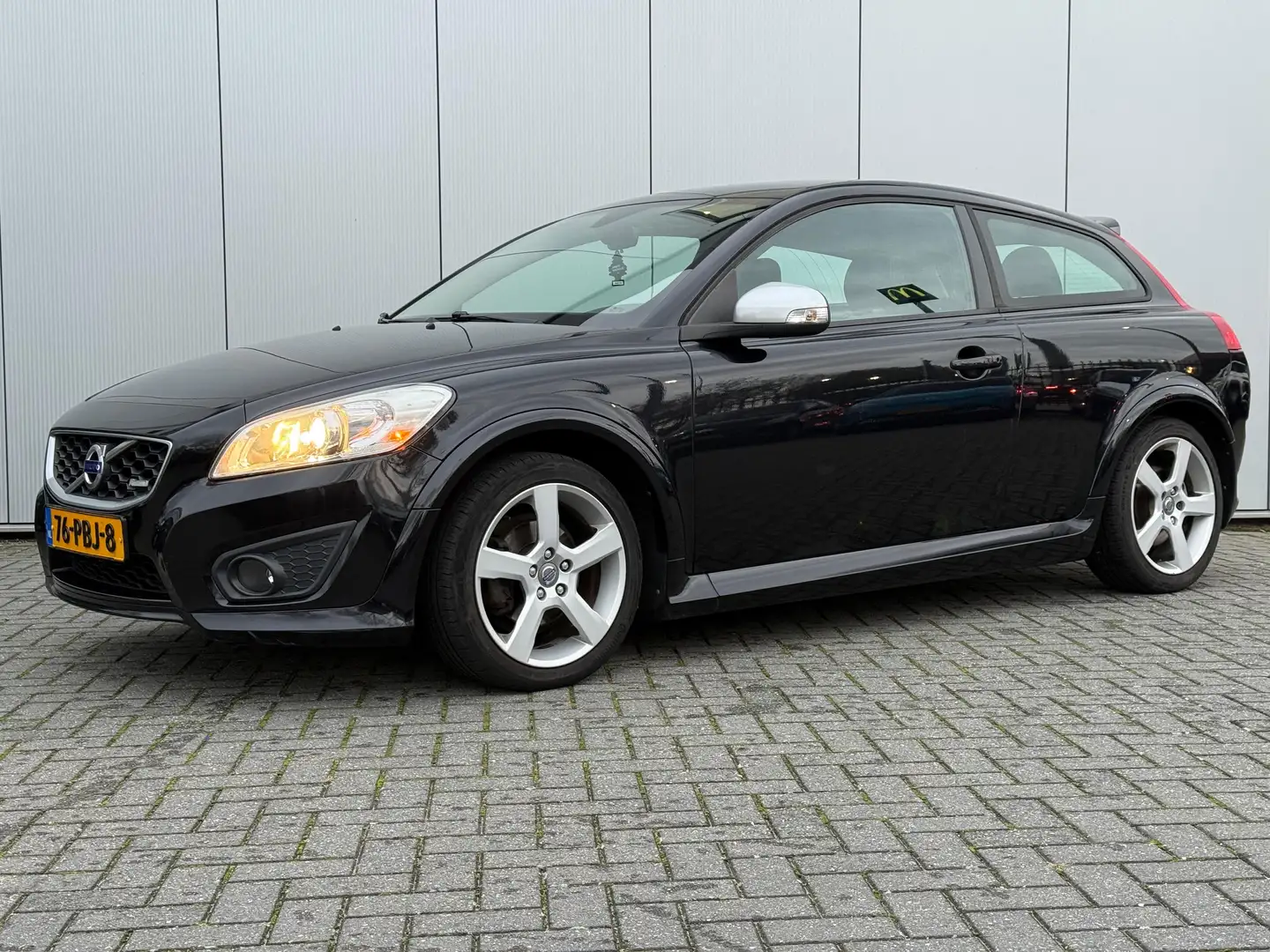 Volvo C30 2.0 R-Edition Zwart - 1