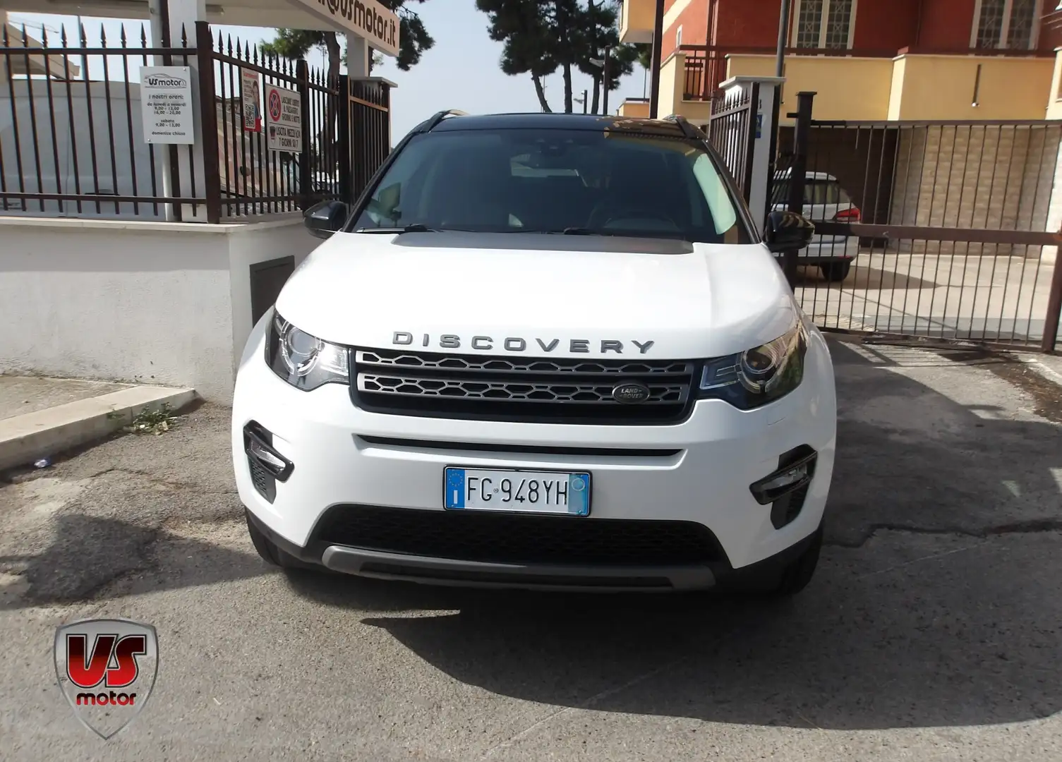 Land Rover Discovery Sport Discovery Sport 2.0 TD4 150 CV HSE Luxury Wit - 2