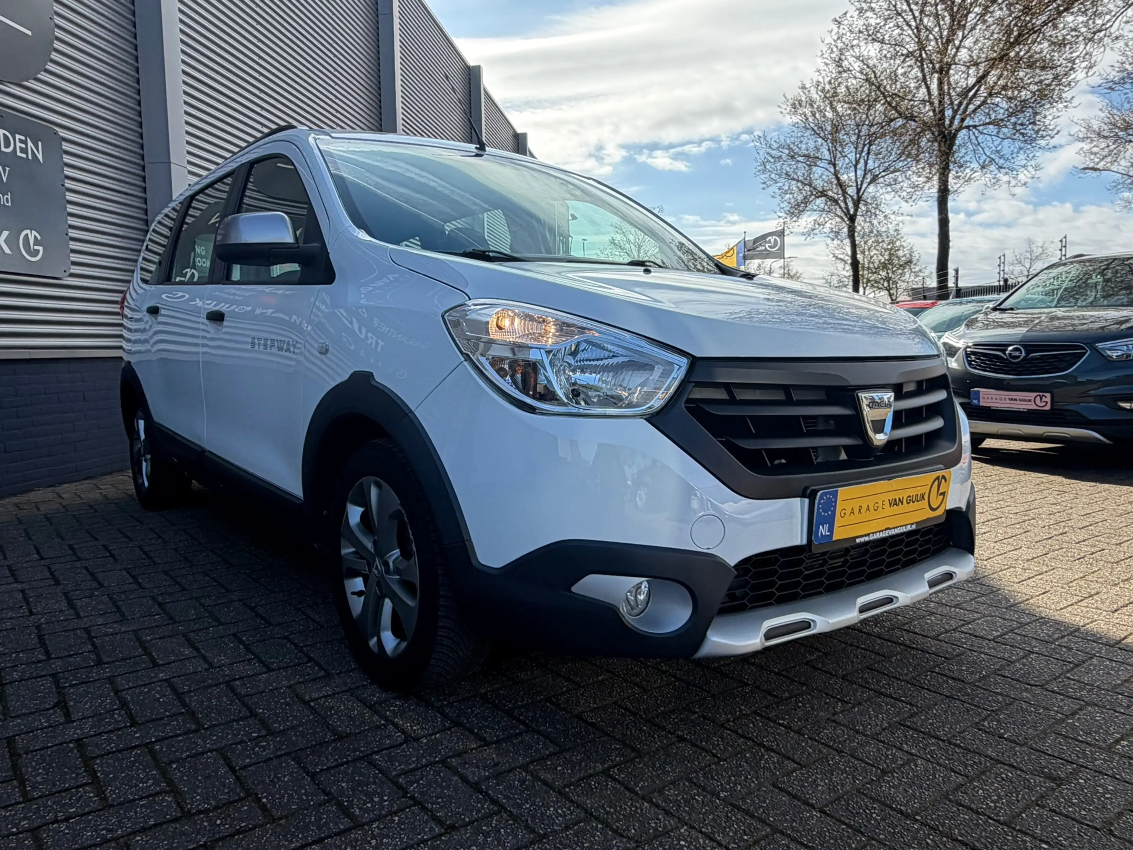 Dacia Lodgy 1.2 TCe Stepway 116PK 7Pers,Trekhaak,Navi,Airco,Cr — photo 5