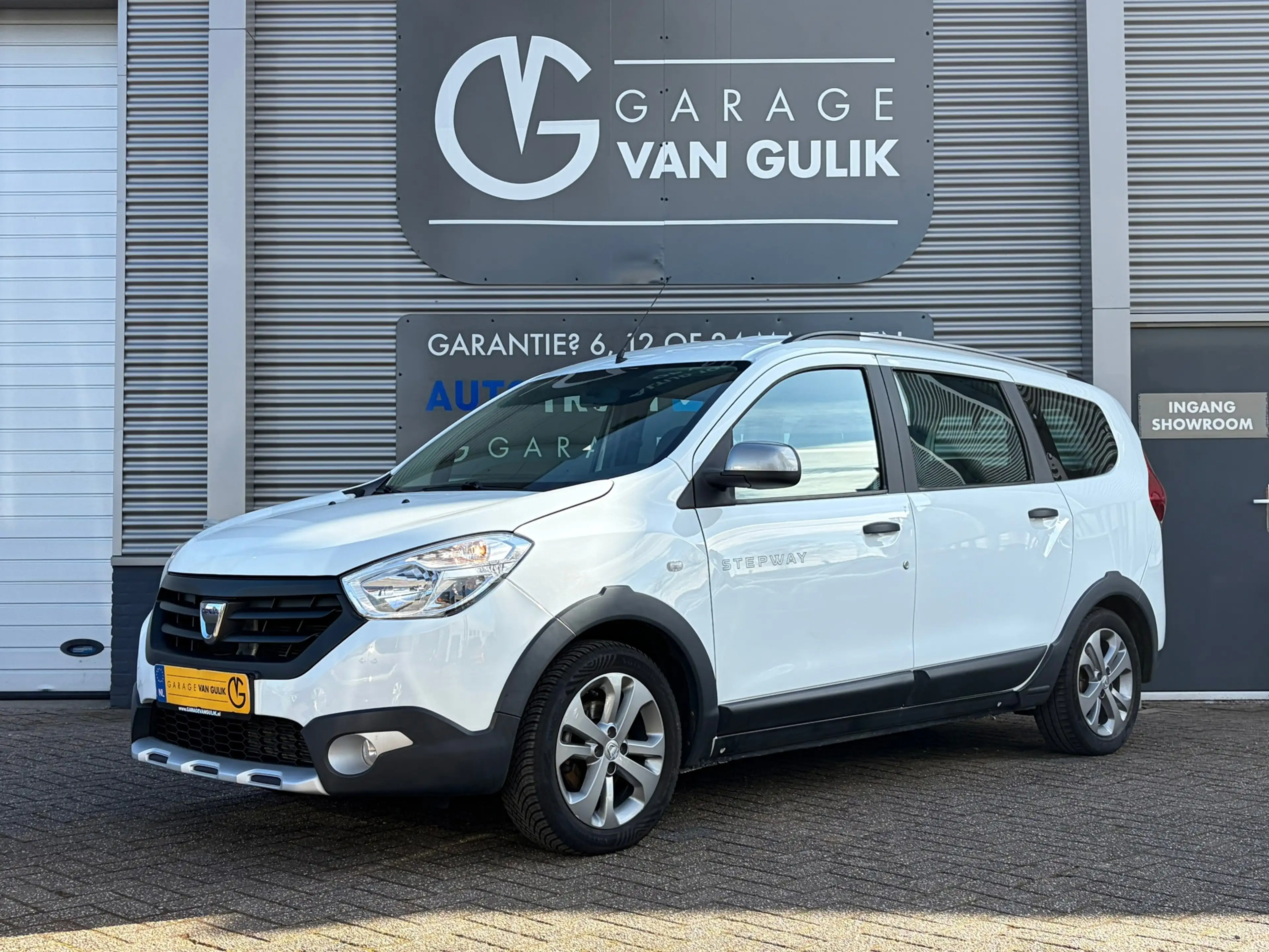 Dacia Lodgy 1.2 TCe Stepway 116PK 7Pers,Trekhaak,Navi,Airco,Cr