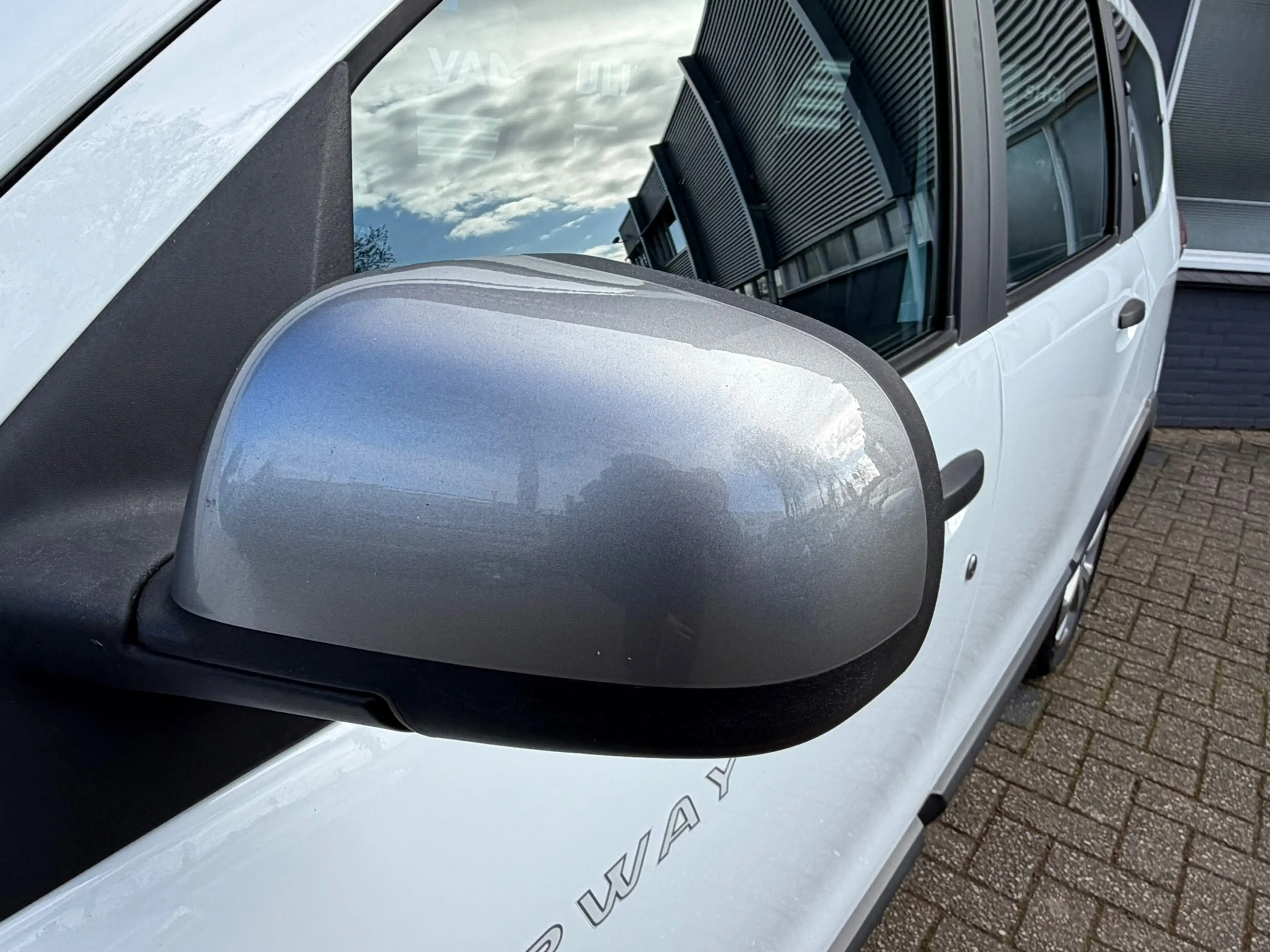 Dacia Lodgy 1.2 TCe Stepway 116PK 7Pers,Trekhaak,Navi,Airco,Cr — photo 35