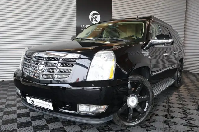 Cadillac Escalade 6.2 V8 Sport LUXURY/VIP UMBAU