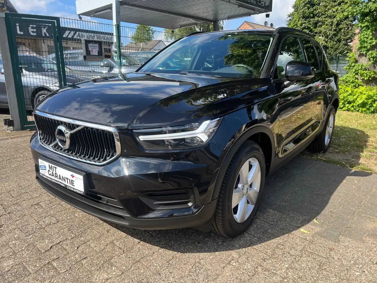 Volvo XC40 D3 Momentum 2WD 1.HD/PDC/NAVI/KAMERA Nero - 1