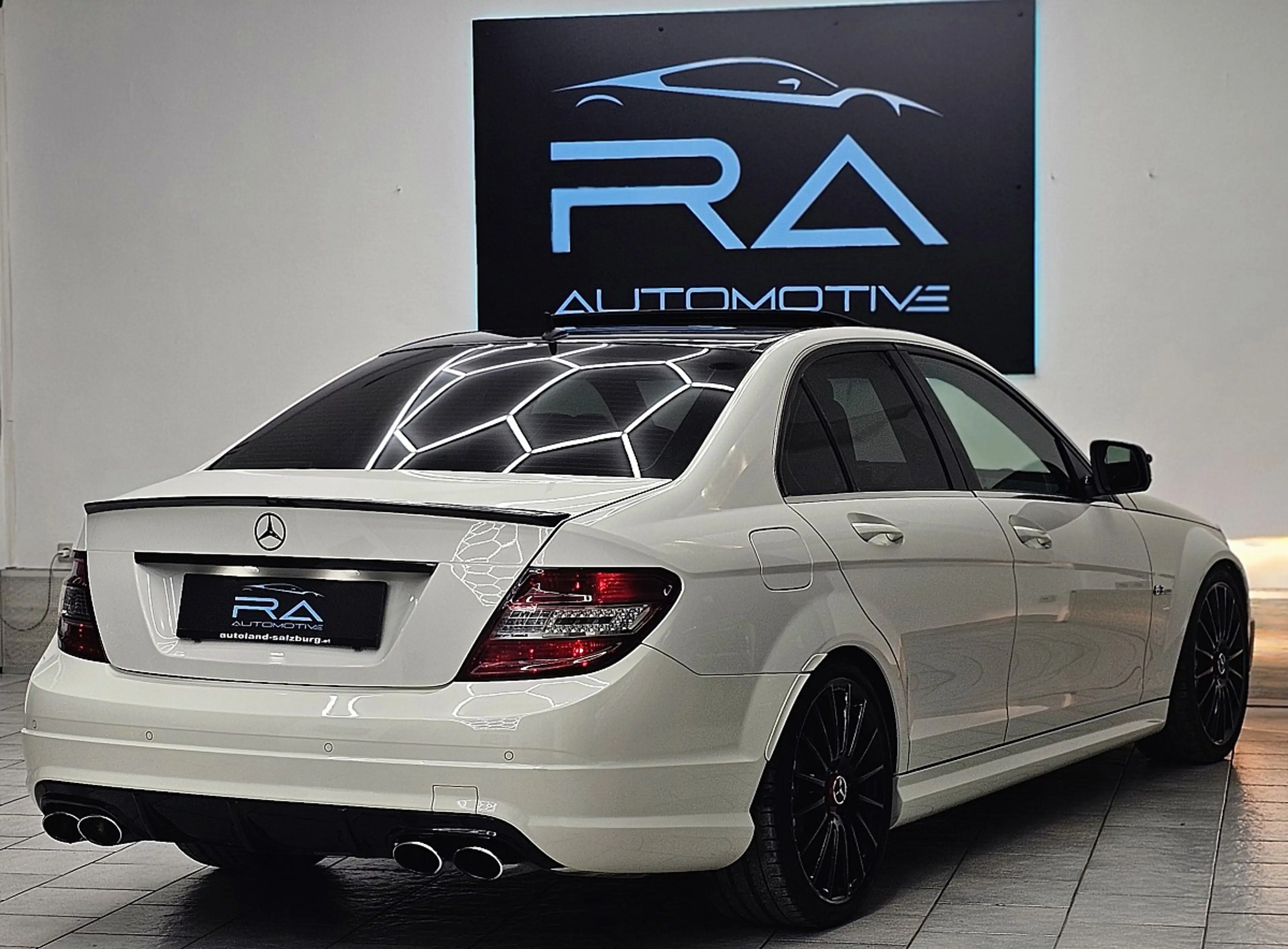 Mercedes-Benz C 63 AMG Avantgarde Aut. — photo 5