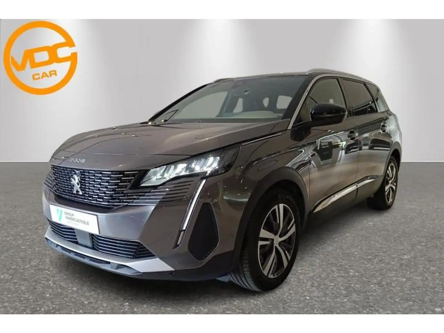 Peugeot 5008 Allure Pack Turbo Hybrid 136 e Šedá - 1