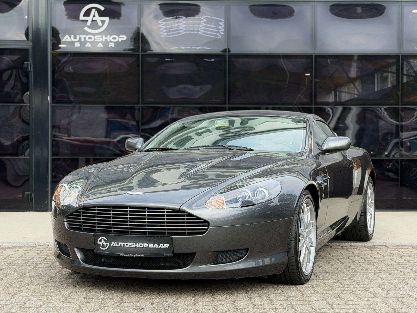 Second hand Aston Martin Db9 5.9