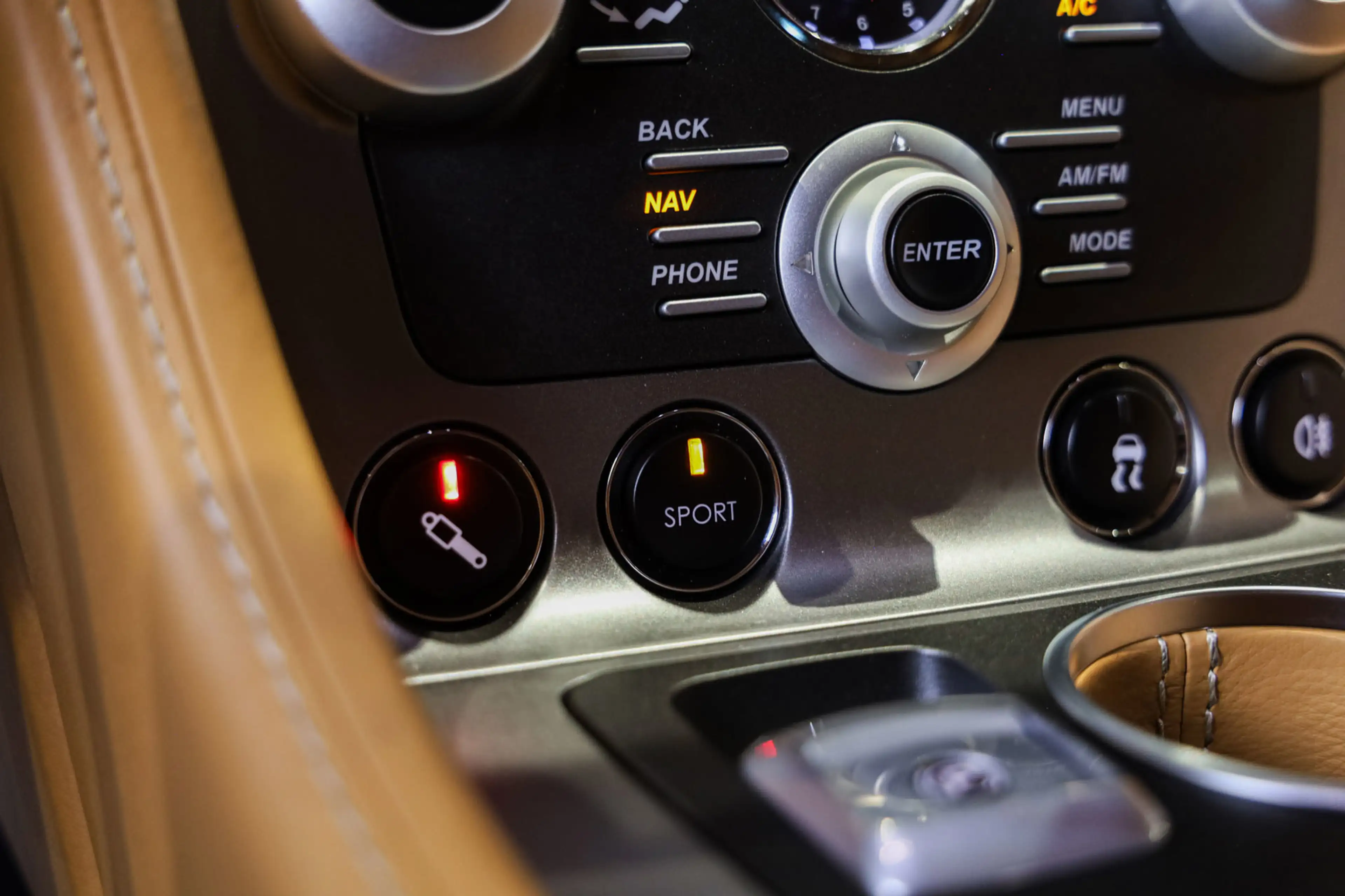 Aston Martin Rapide 6.0 V12, 476 PK, Youngtimer, 4/Seats, B&O/Geluid, — photo 21