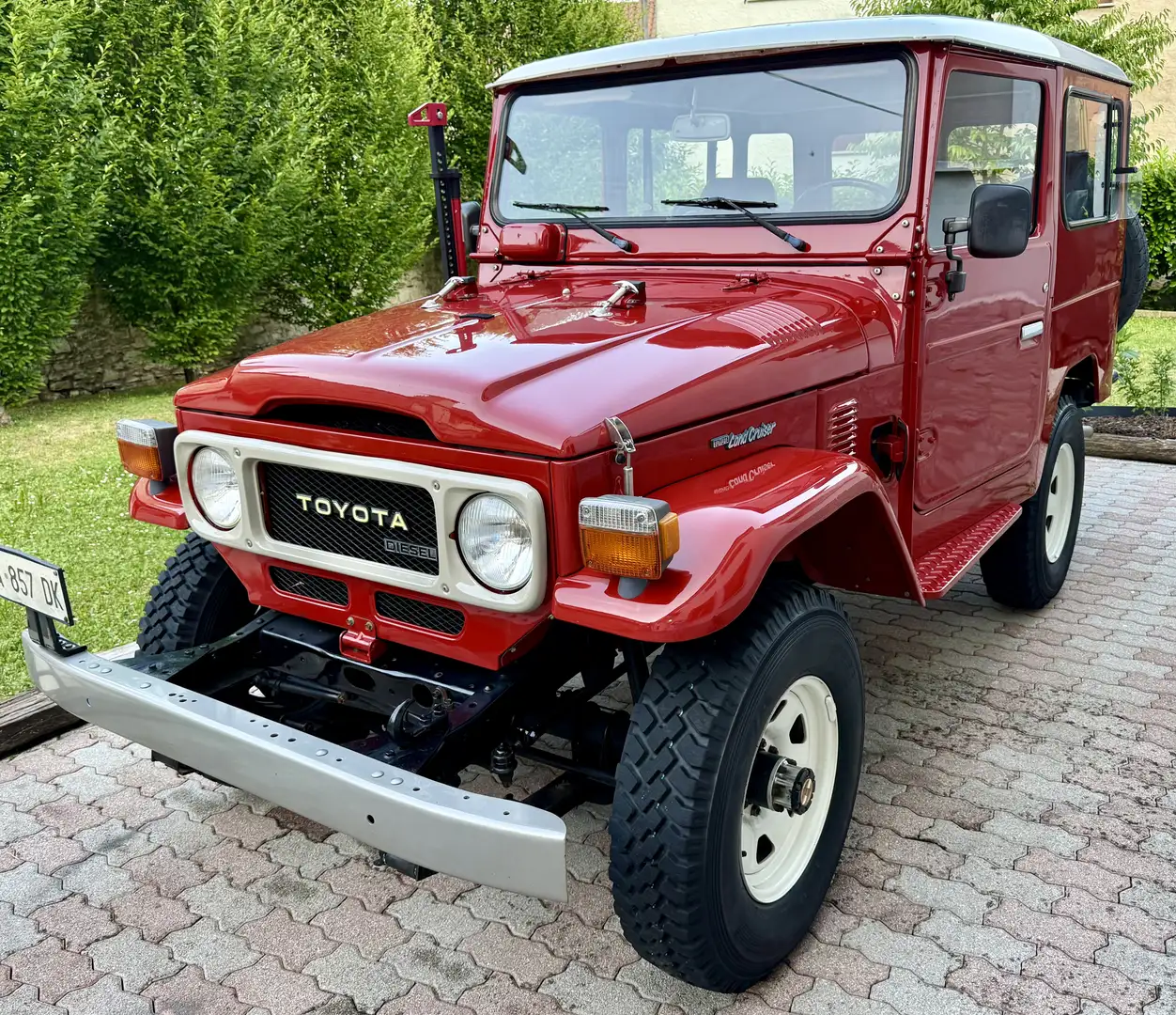 Toyota Land Cruiser BJ40 CONCOURS CONDITIONS- 6 PLACES Rouge - 1