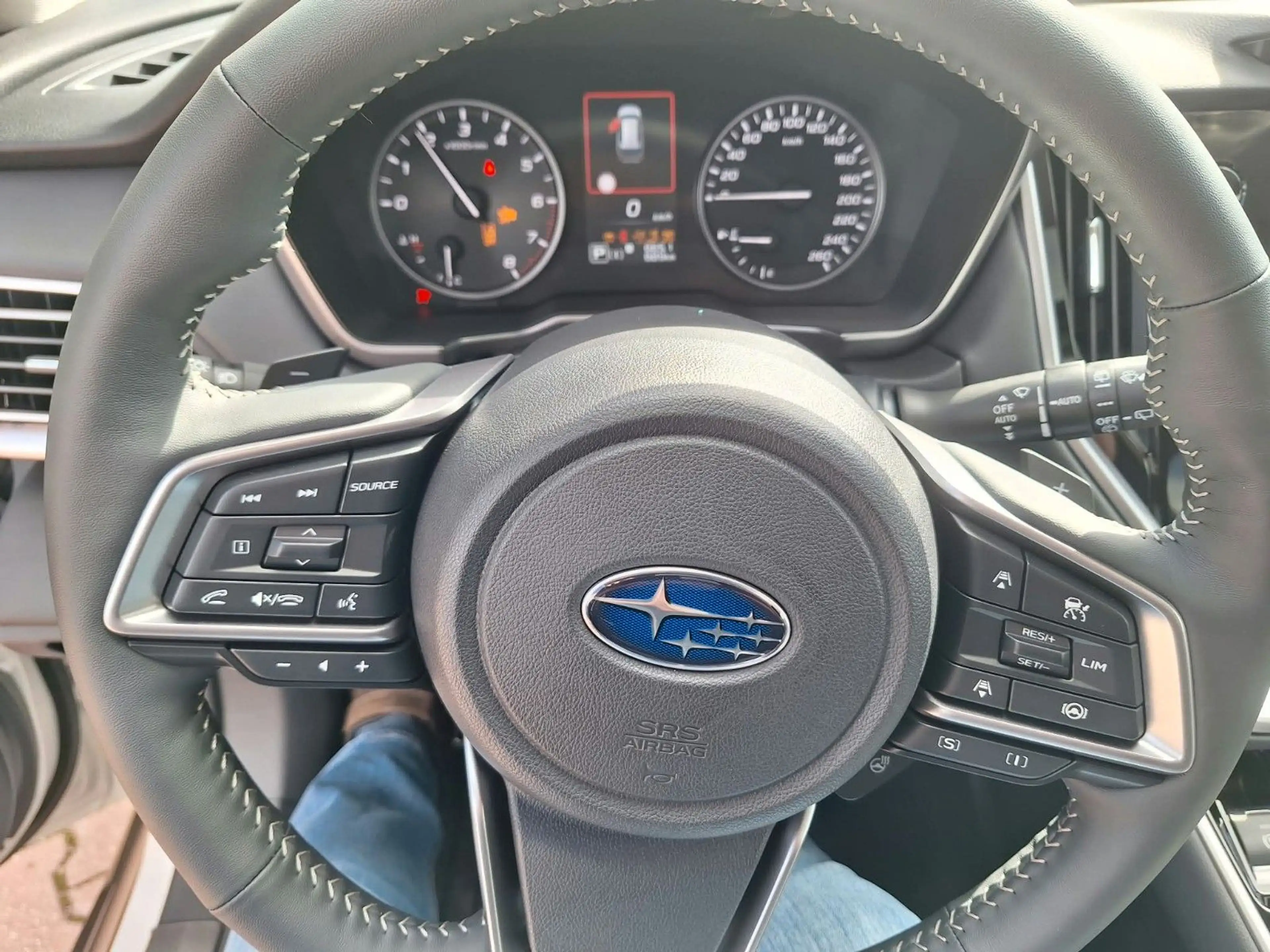 Subaru OUTBACK 2.5i Platinum Lineartronic, Gasanlage — photo 9