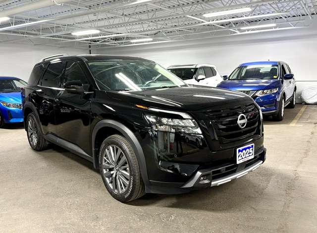 2025 Nissan Pathfinder SL 4WD — снимка 4