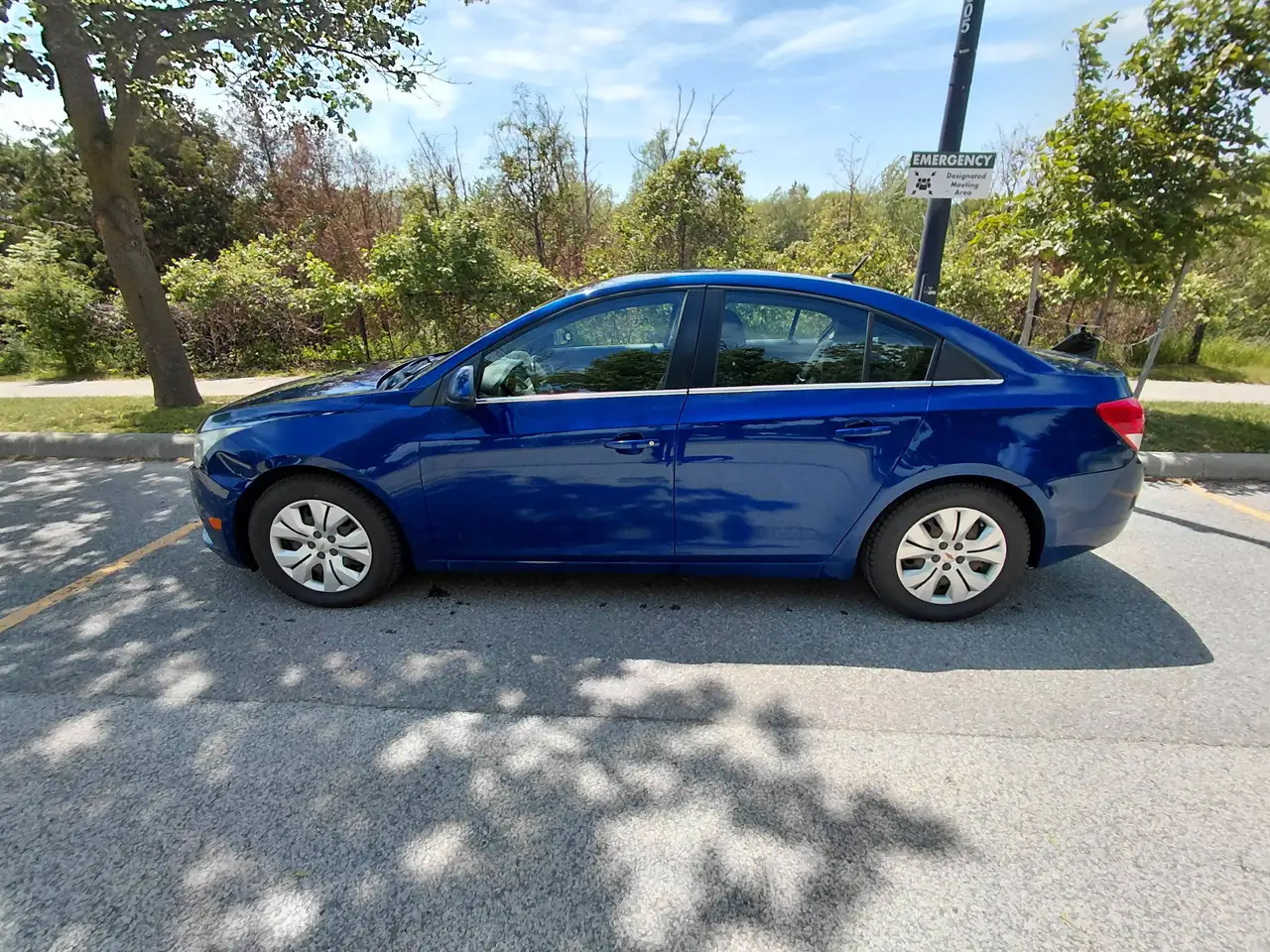 Chevrolet Cruze photo Chevrolet Cruze