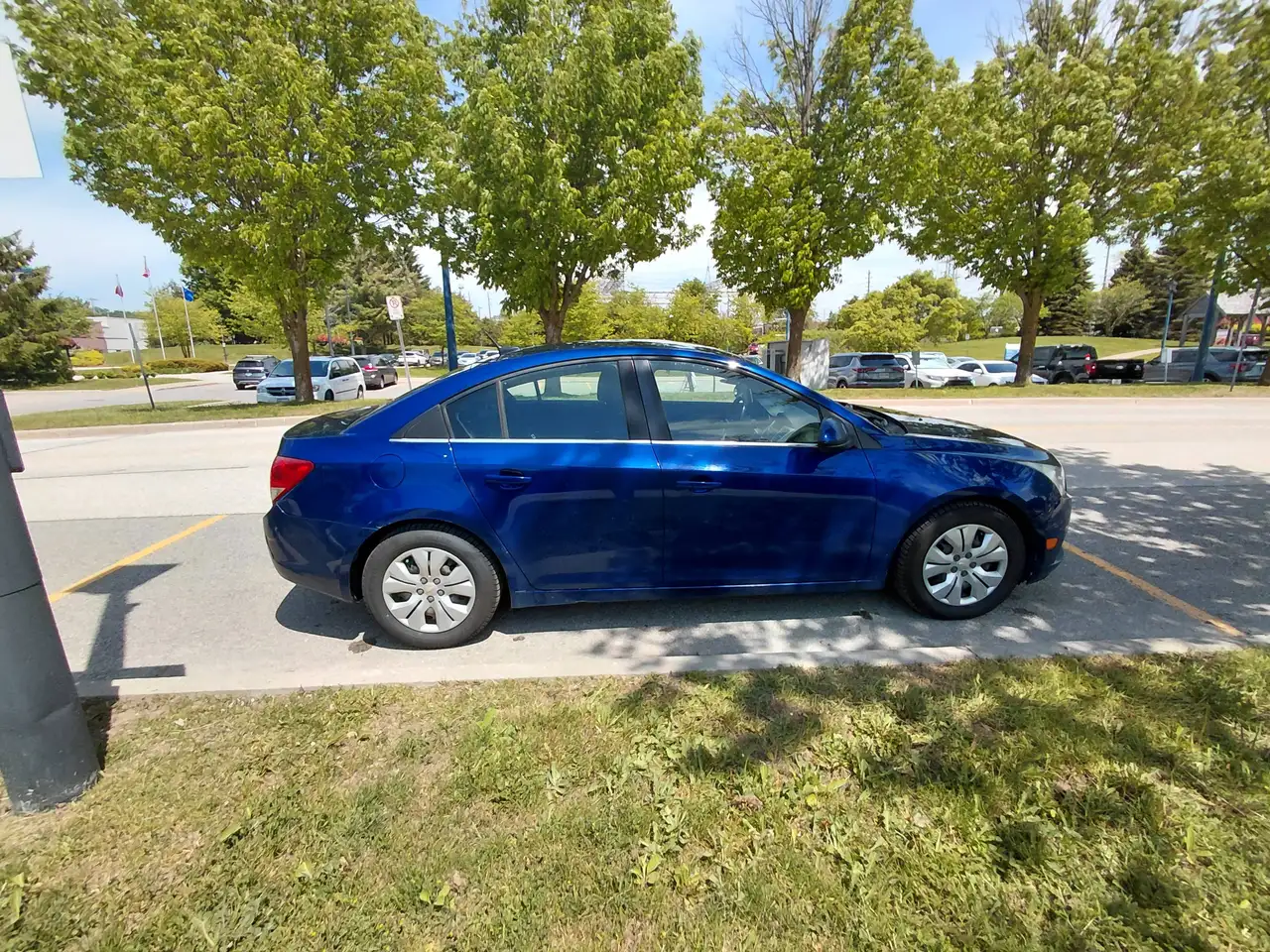 Chevrolet Cruze photo Chevrolet Cruze