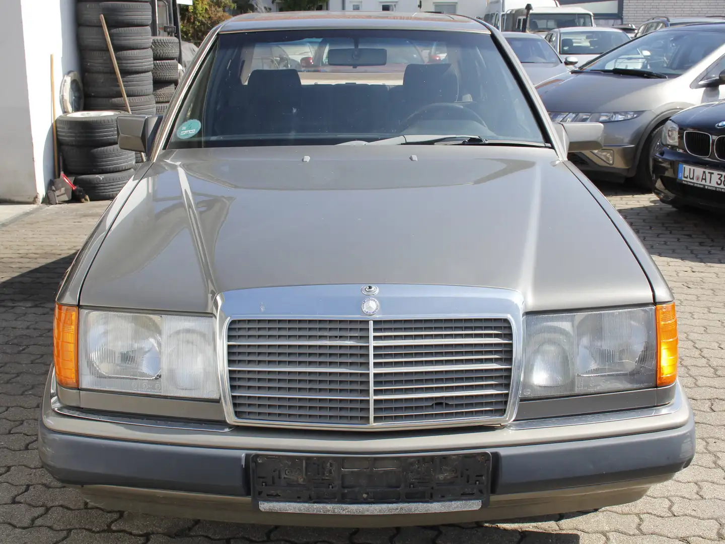 Mercedes-Benz E 200 E-Klasse el. SHD Kein TÜV - 2
