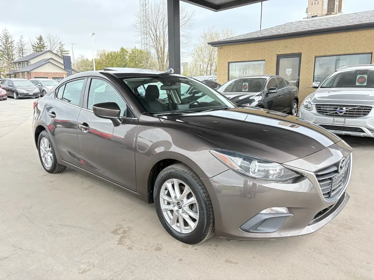 Mazda 3 снимка Mazda 3